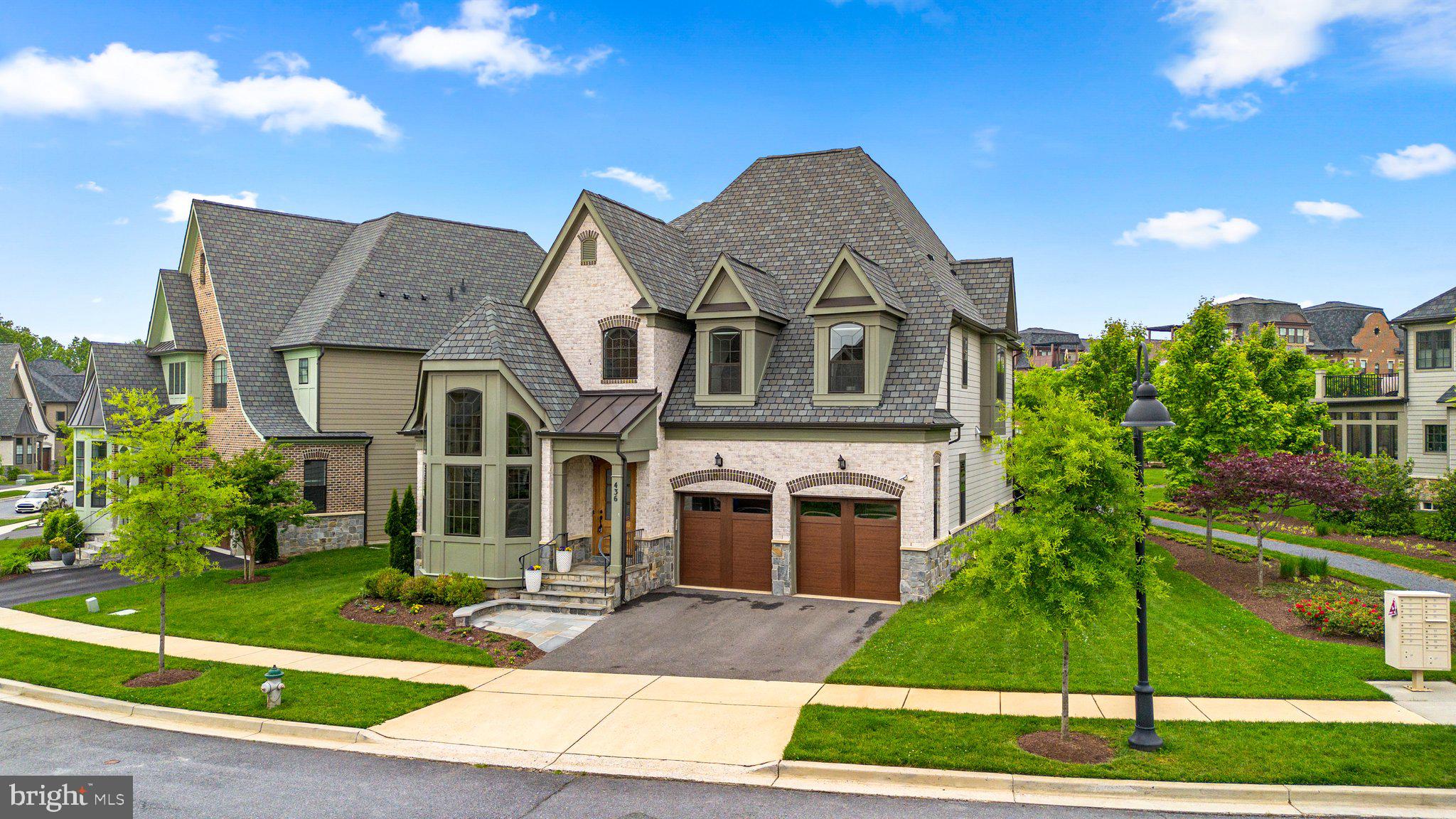 CROWN - Residential