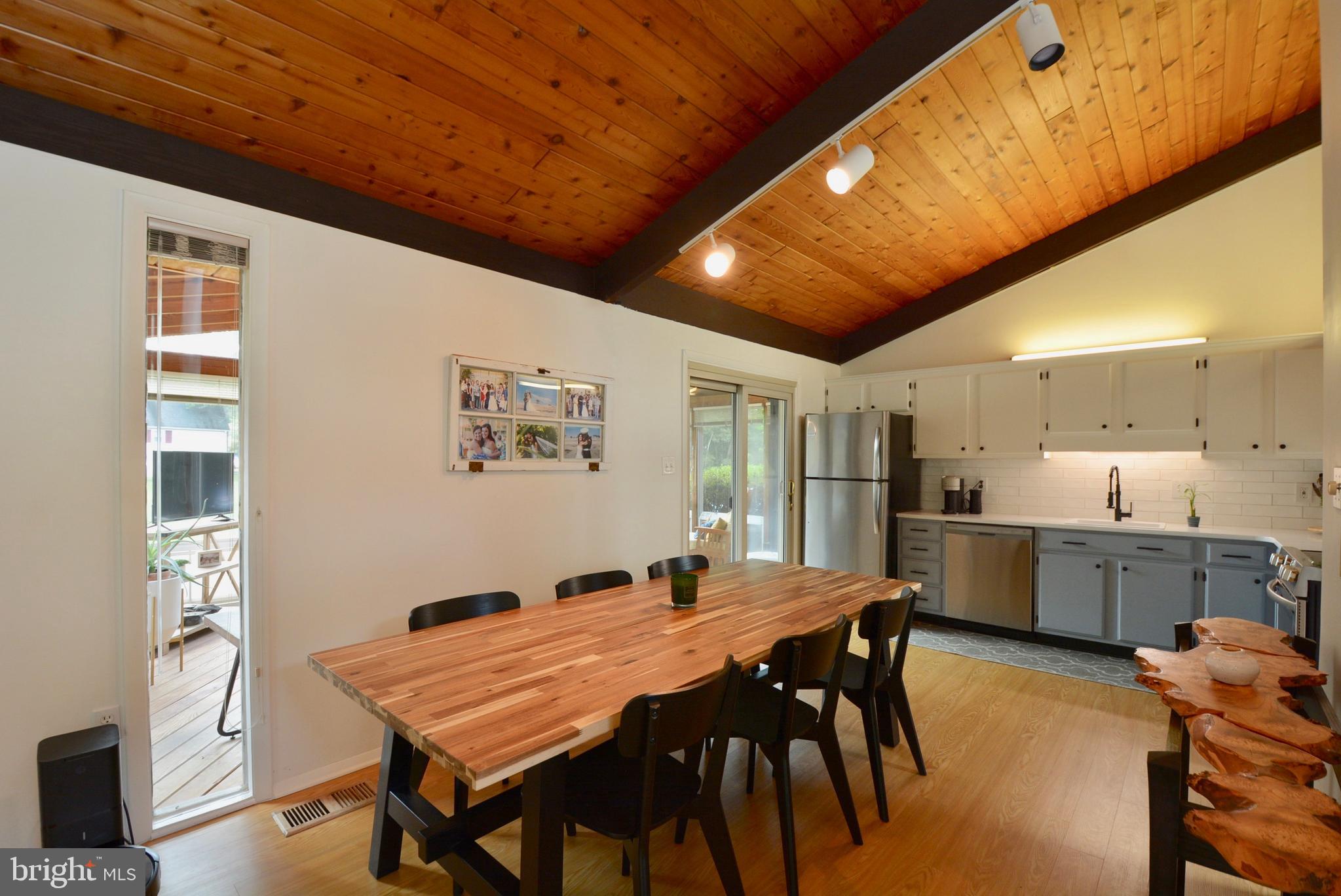 LAKE RIDGE- COLBY - Residential