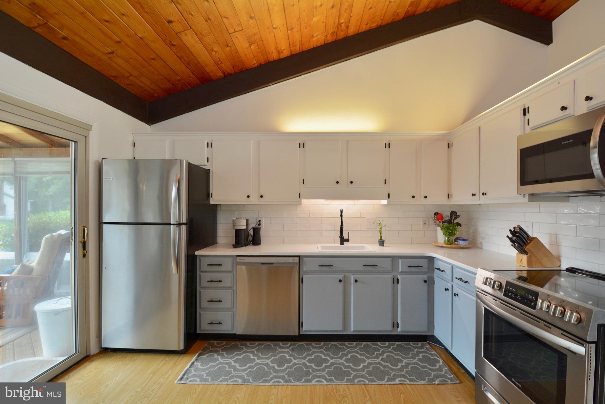 LAKE RIDGE- COLBY - Residential