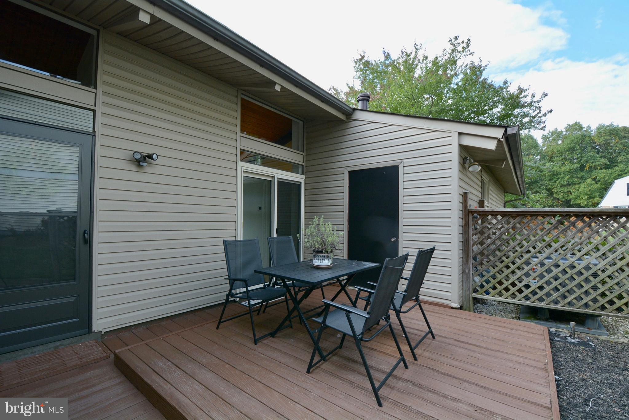 LAKE RIDGE- COLBY - Residential