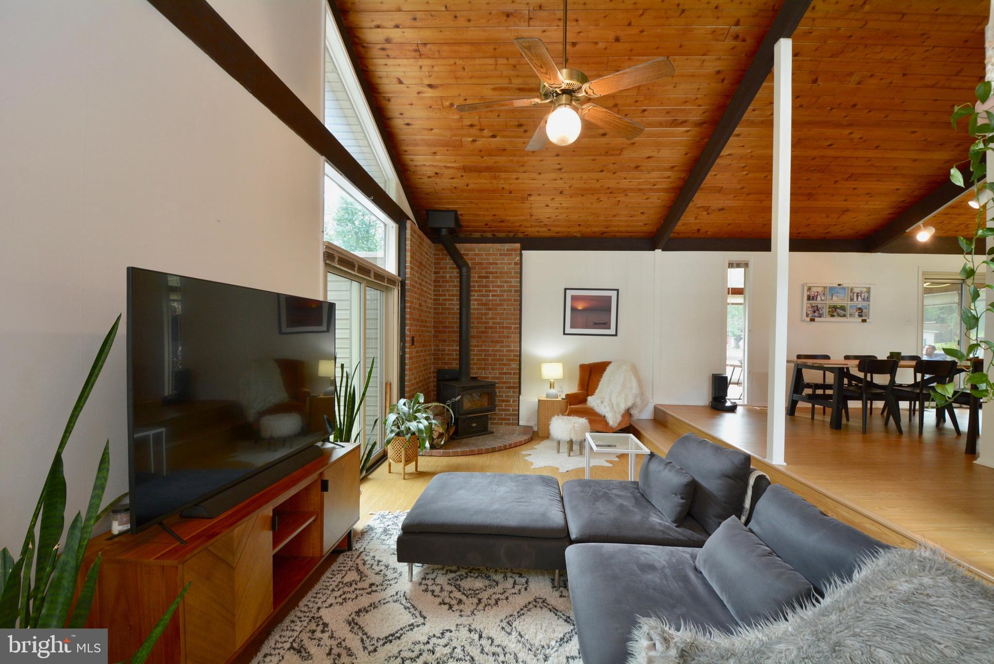 LAKE RIDGE- COLBY - Residential