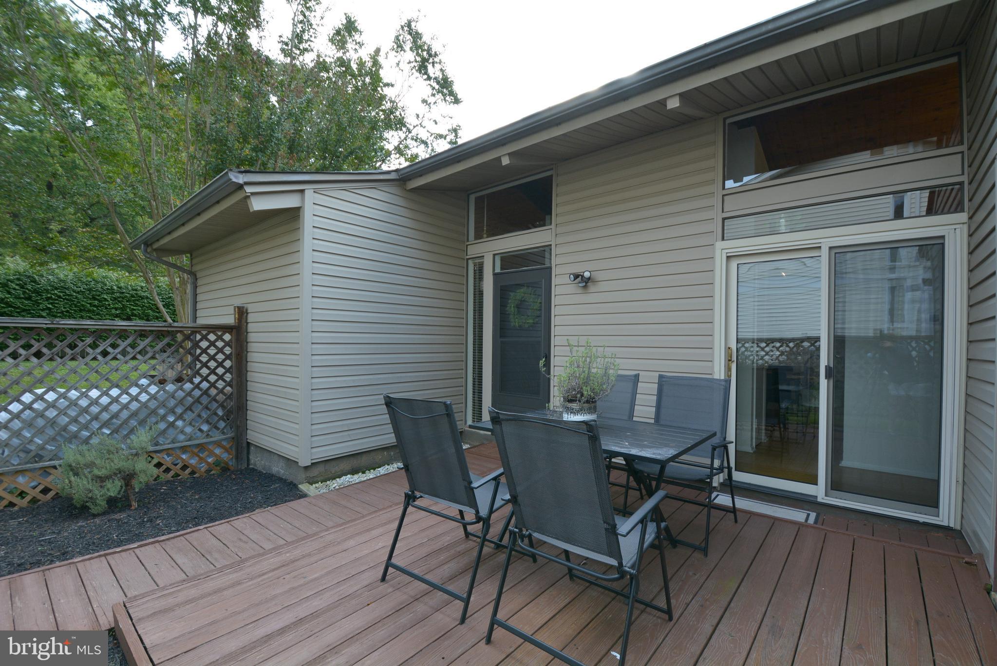 LAKE RIDGE- COLBY - Residential