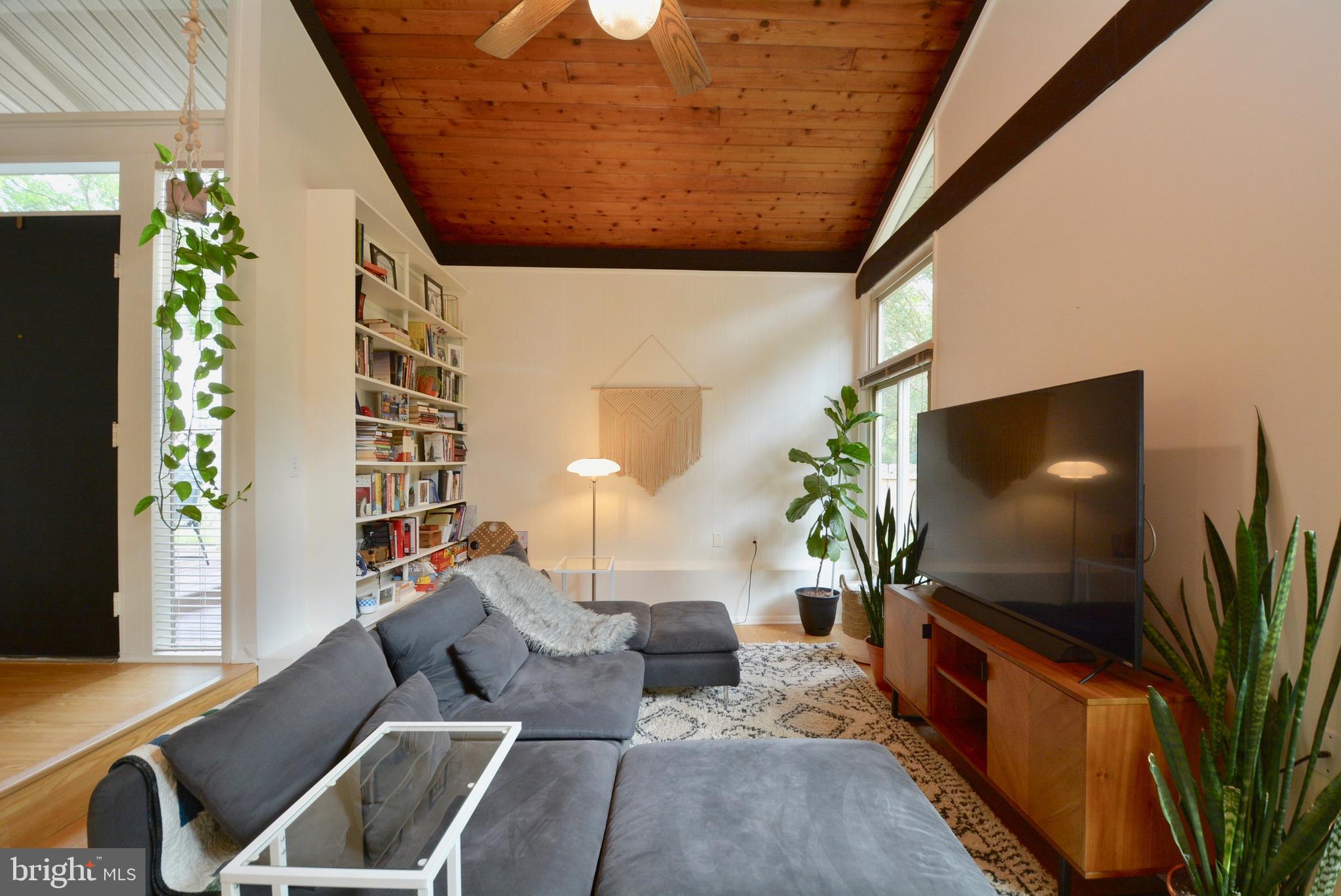 LAKE RIDGE- COLBY - Residential