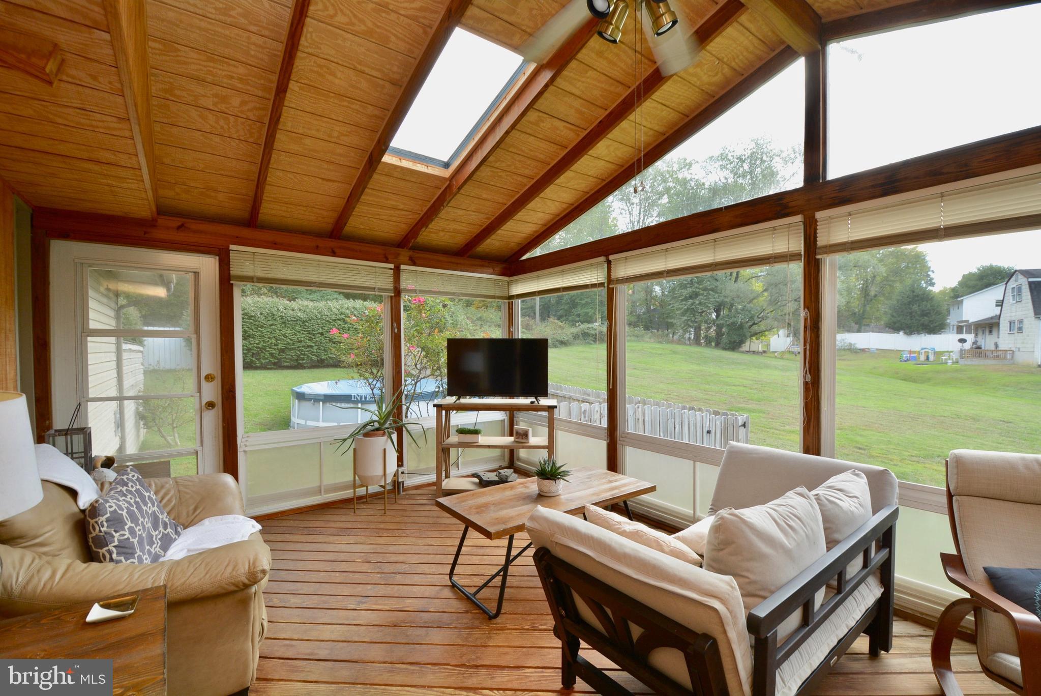 LAKE RIDGE- COLBY - Residential