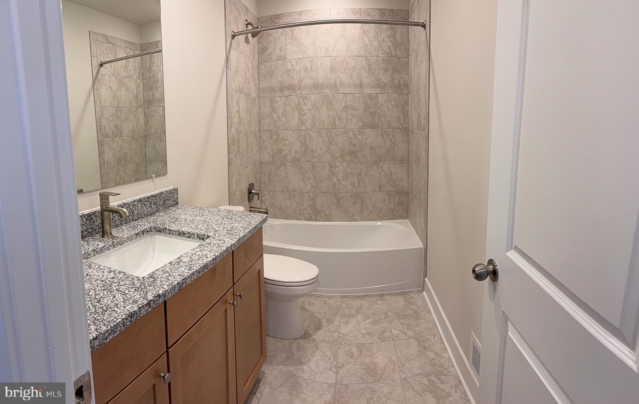 PATAPSCO GLEN - Residential Lease