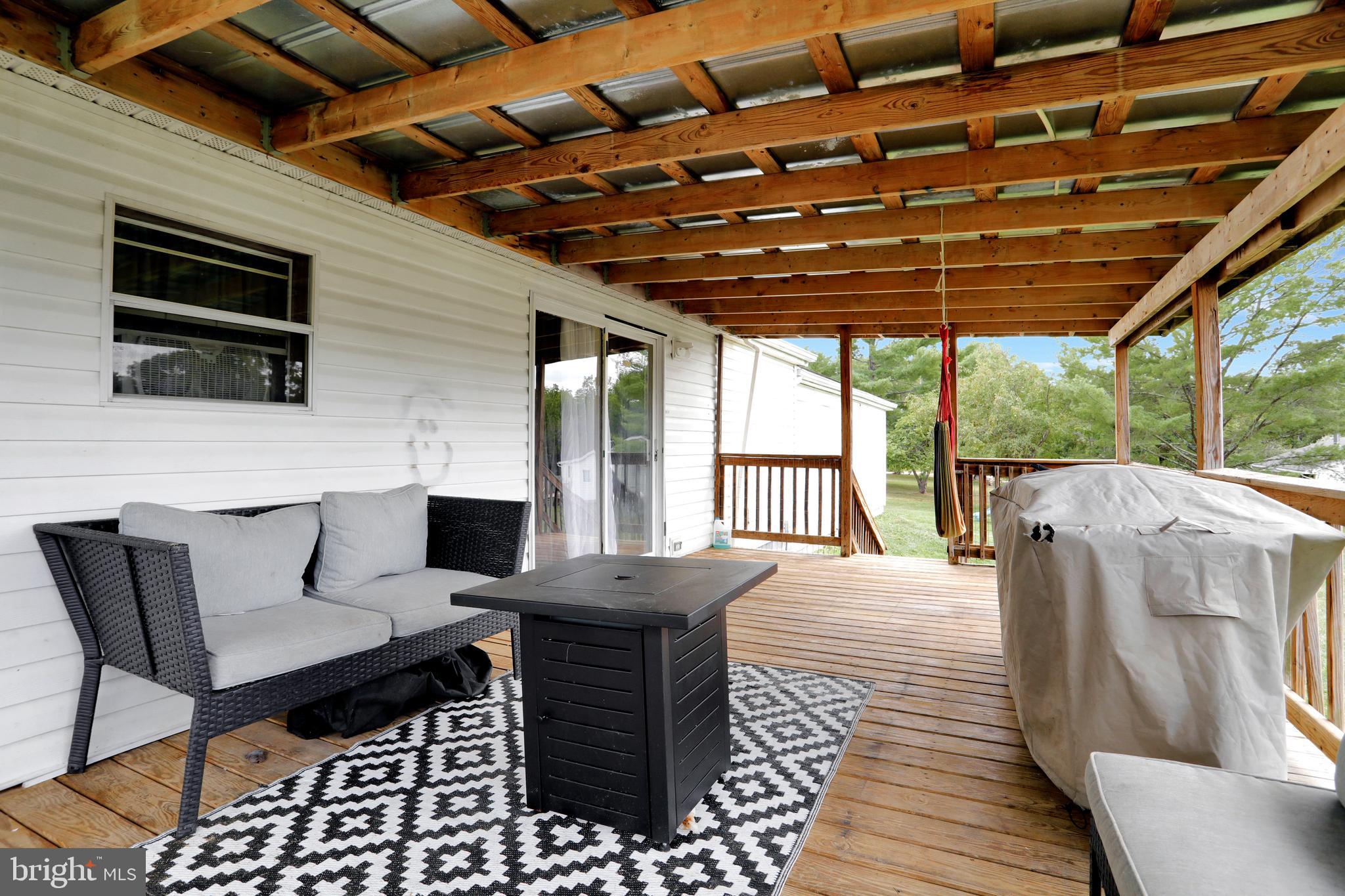 GOLDEN ACRES - Residential