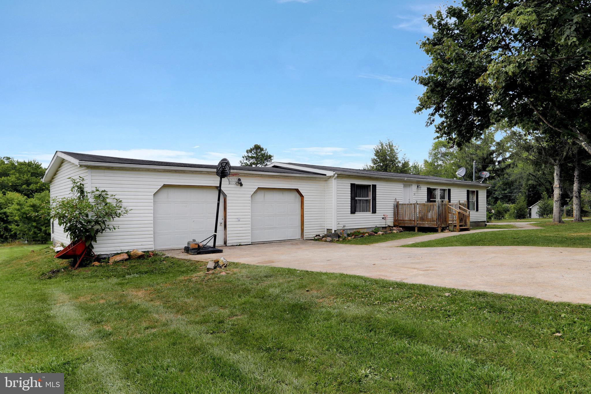 GOLDEN ACRES - Residential