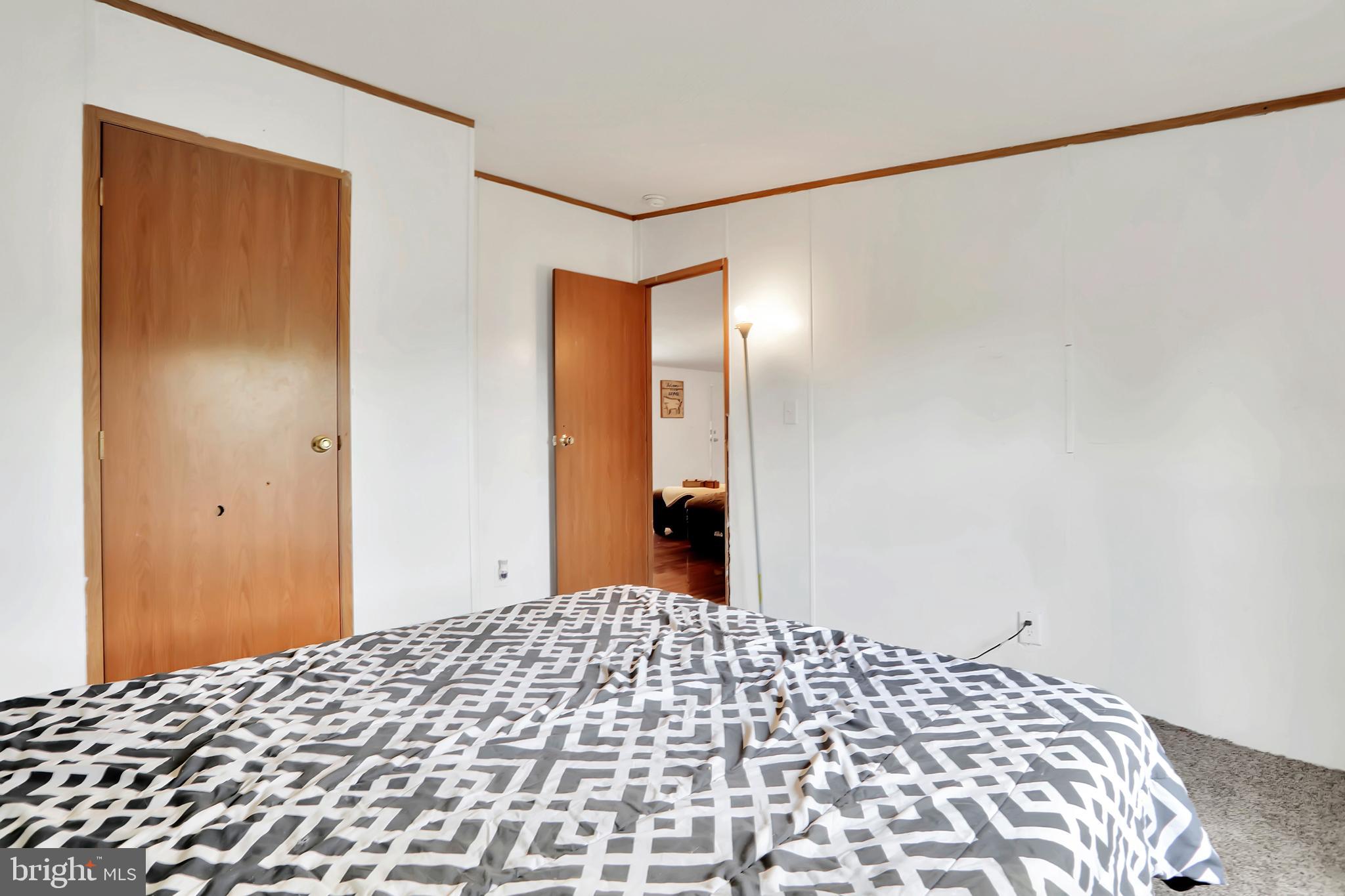 GOLDEN ACRES - Residential