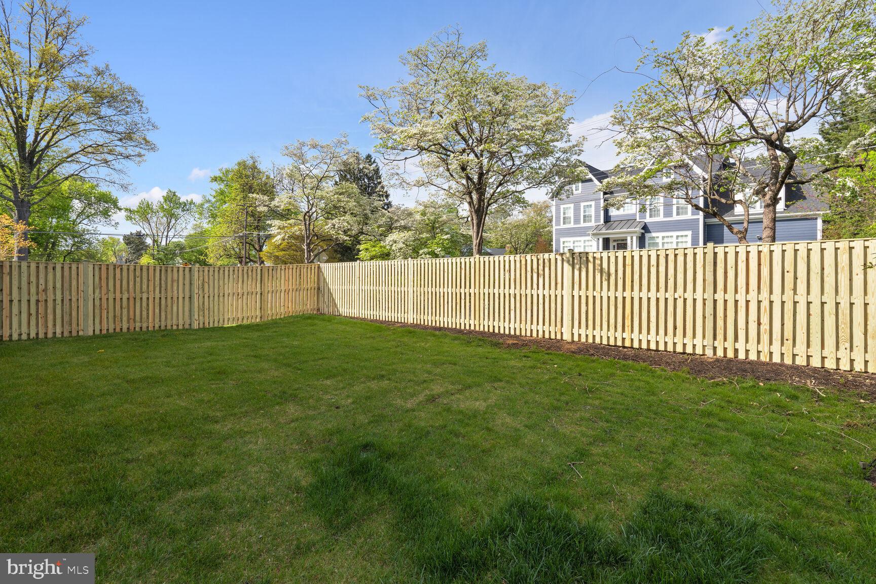 BROYHILLS MCLEAN ESTATES - Residential