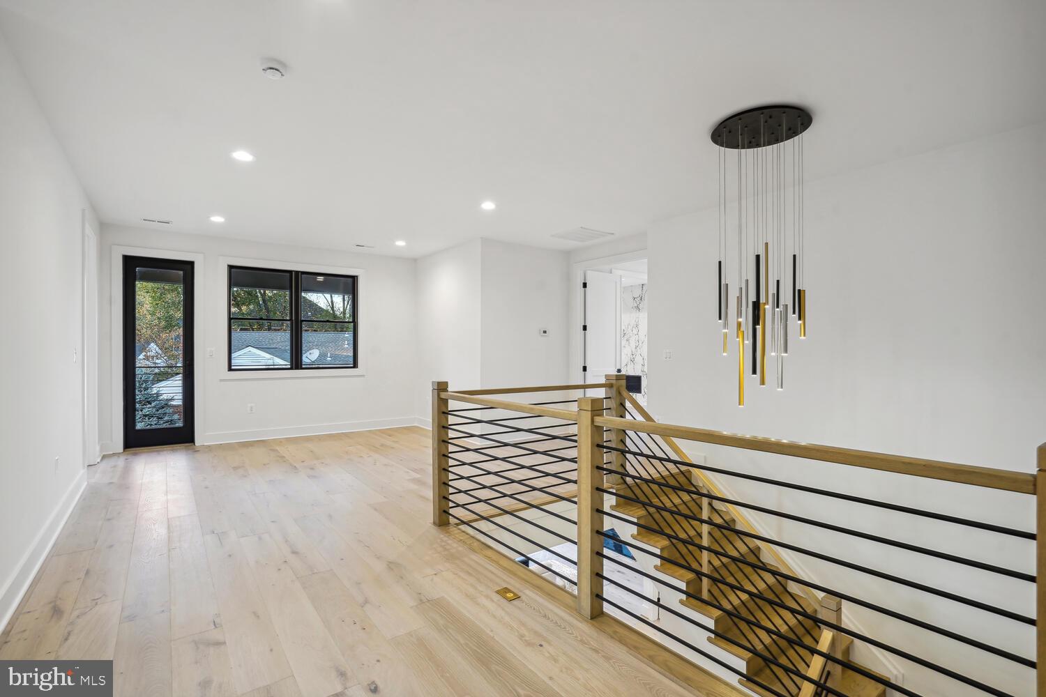 BROYHILLS MCLEAN ESTATES - Residential