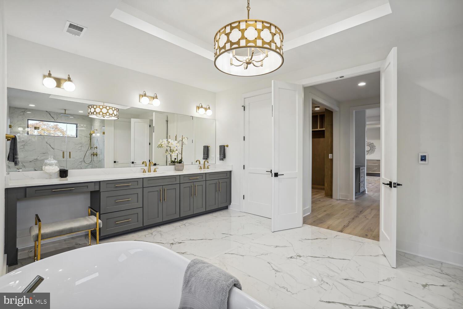 BROYHILLS MCLEAN ESTATES - Residential