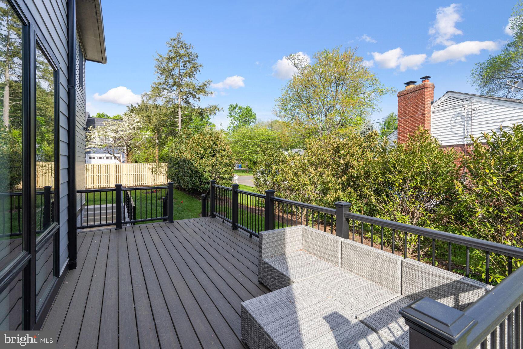 BROYHILLS MCLEAN ESTATES - Residential