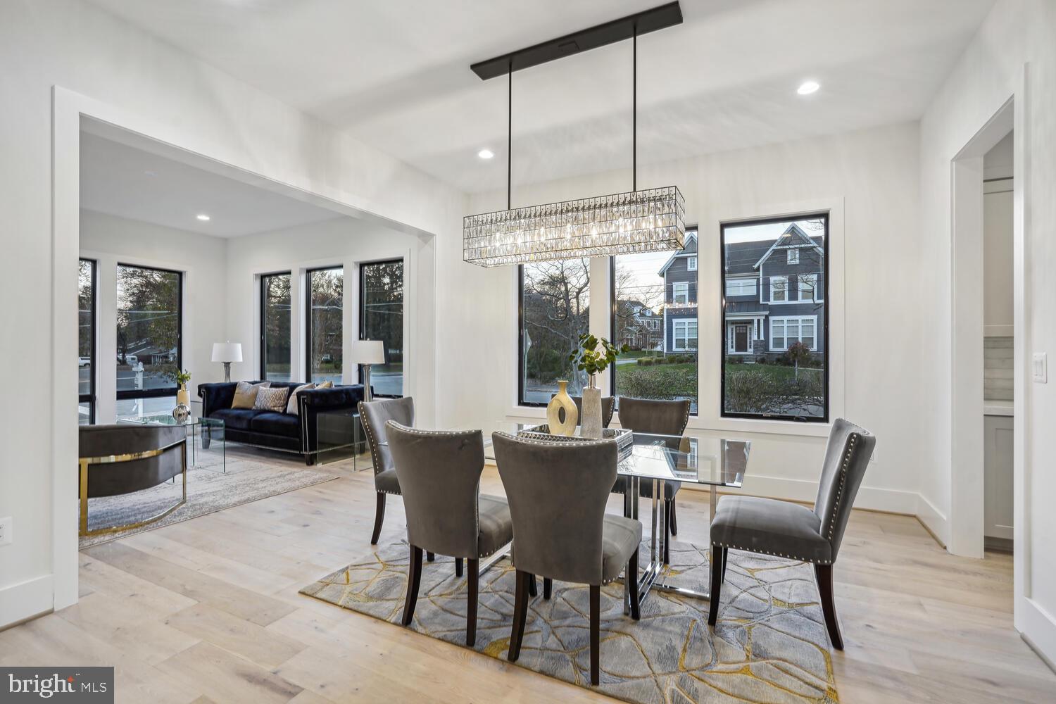 BROYHILLS MCLEAN ESTATES - Residential