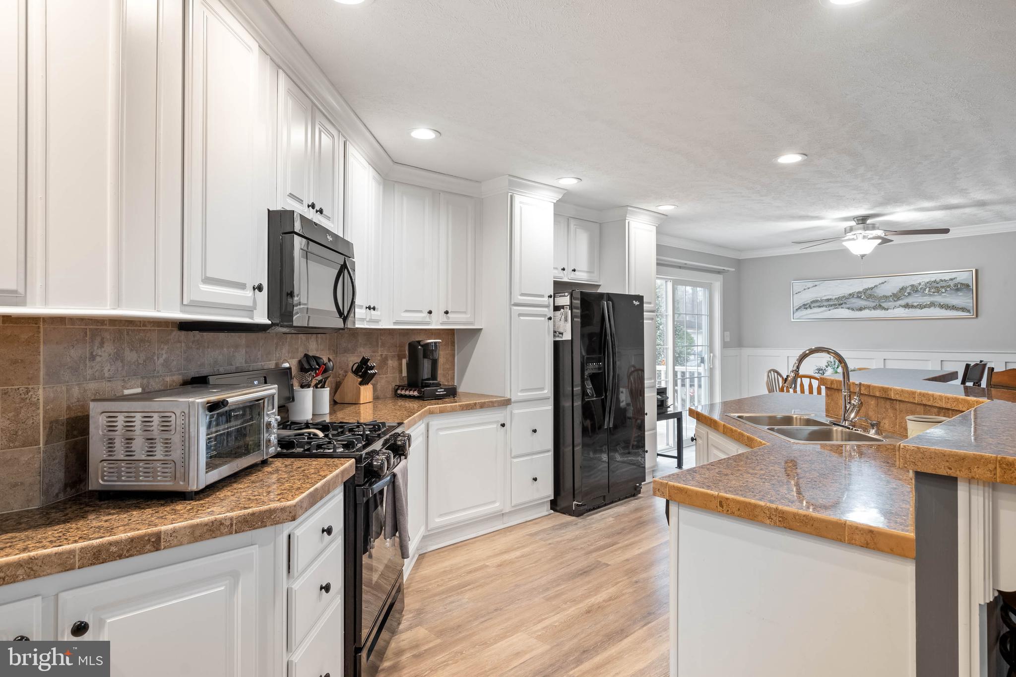 SUN RETREATS REHOBOTH BAY - Residential