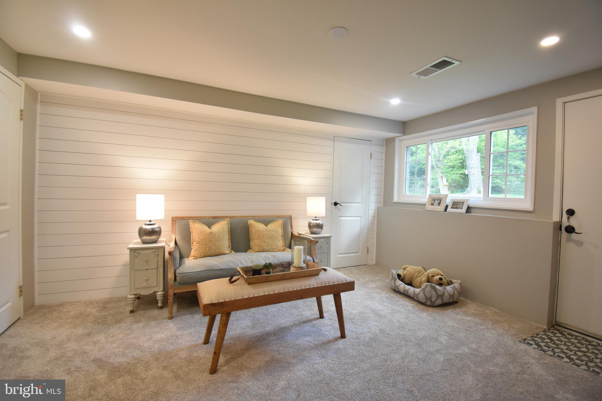 PINE VALLEY - Residential