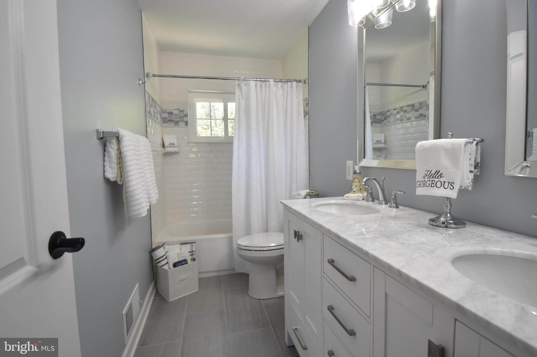 PINE VALLEY - Residential