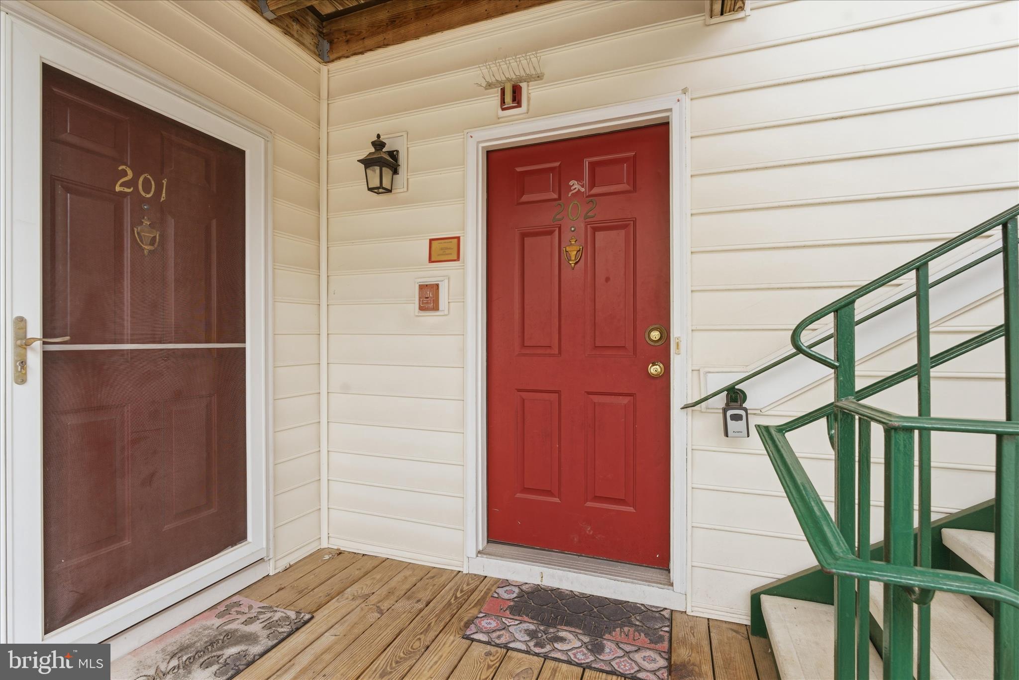 LAKESIDE AT SOUTH RIDING - Residential