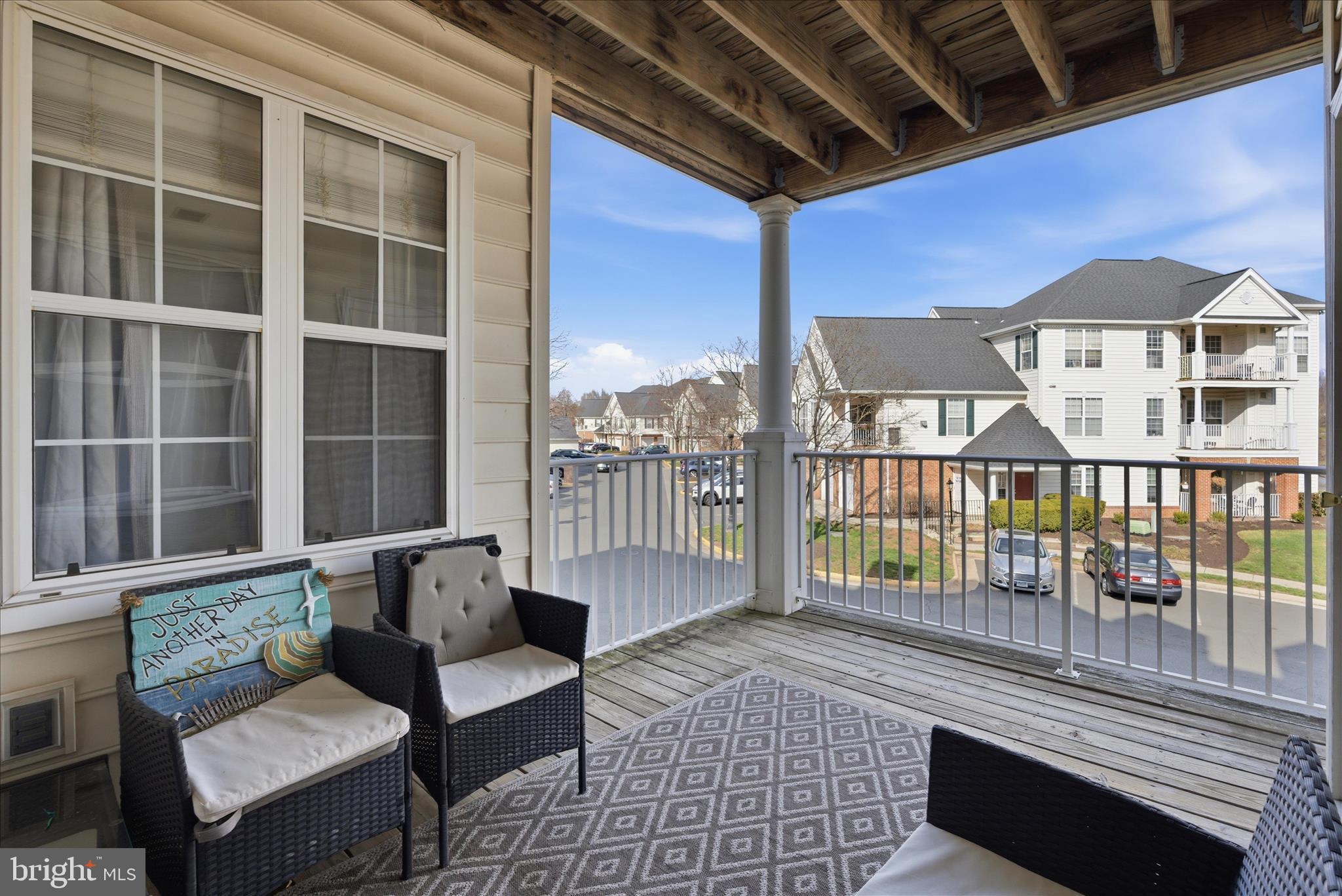 LAKESIDE AT SOUTH RIDING - Residential