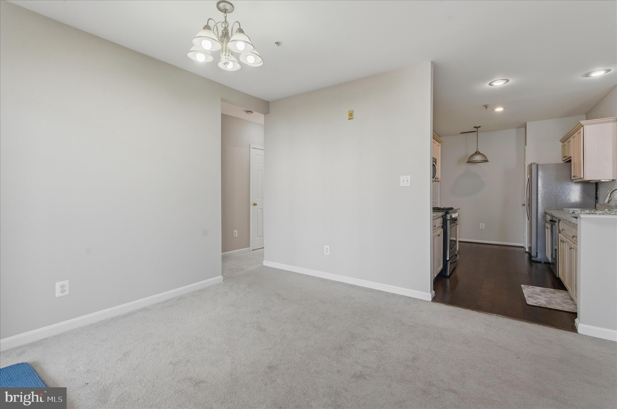 LAKESIDE AT SOUTH RIDING - Residential