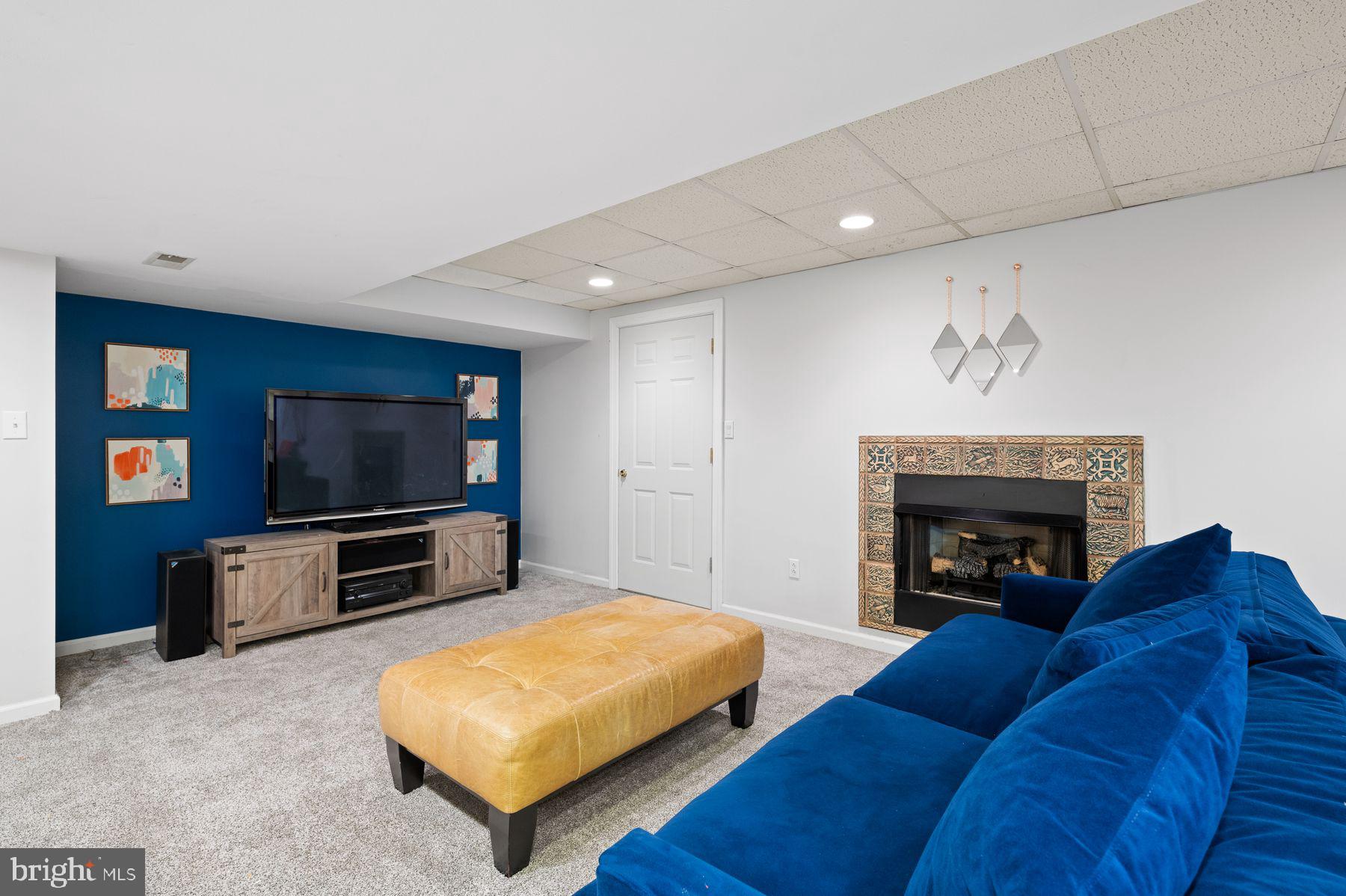 CORNERSTONE - Residential