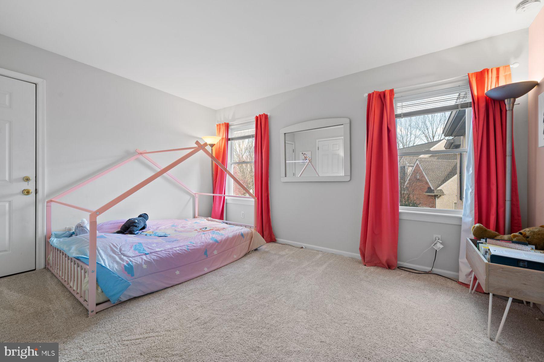 CORNERSTONE - Residential