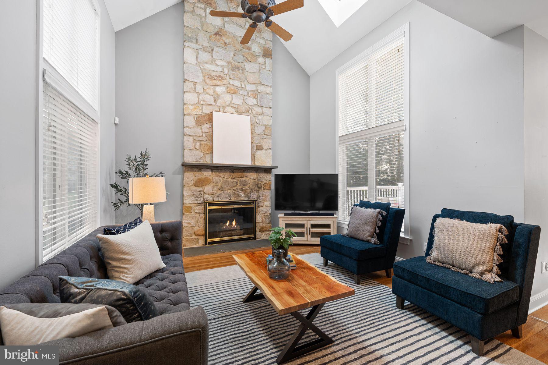 CORNERSTONE - Residential