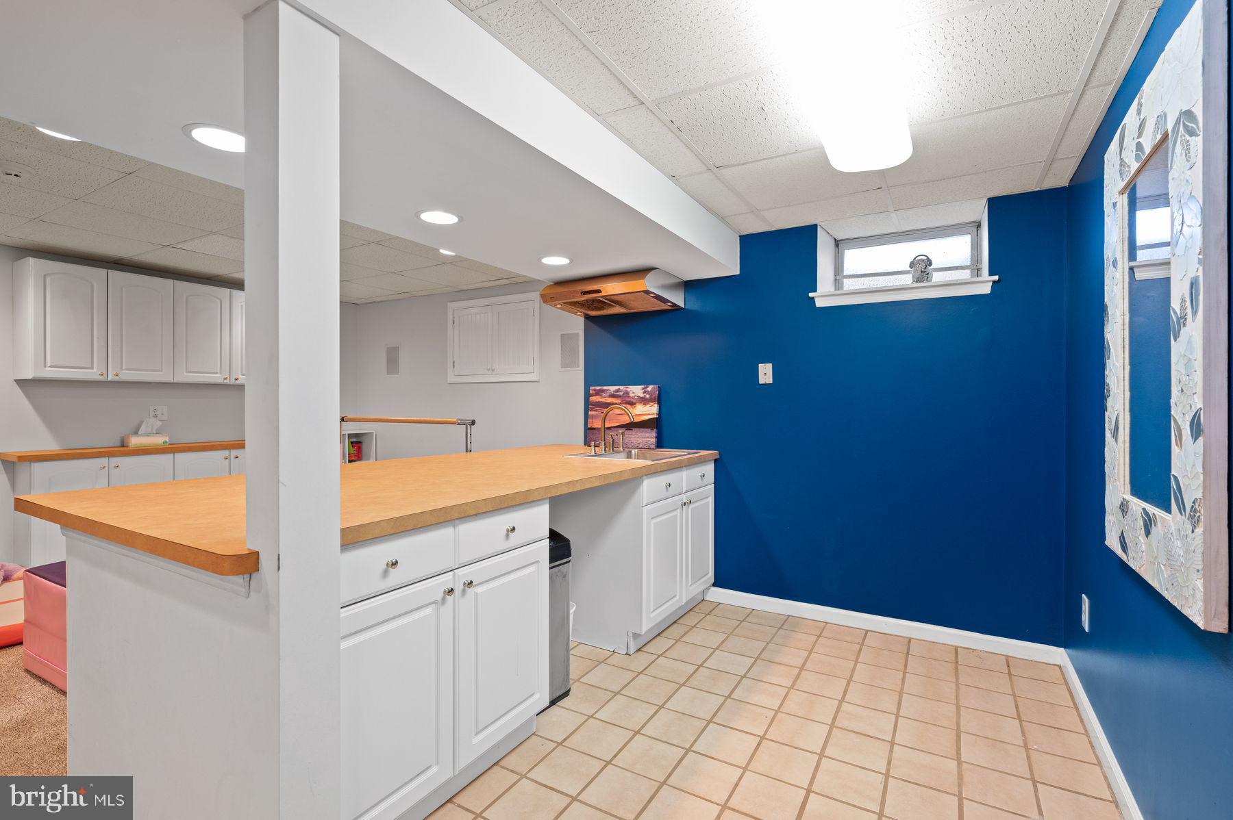 CORNERSTONE - Residential