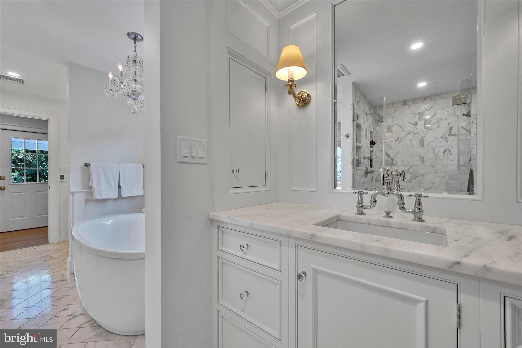 WHITE ACRES - Residential