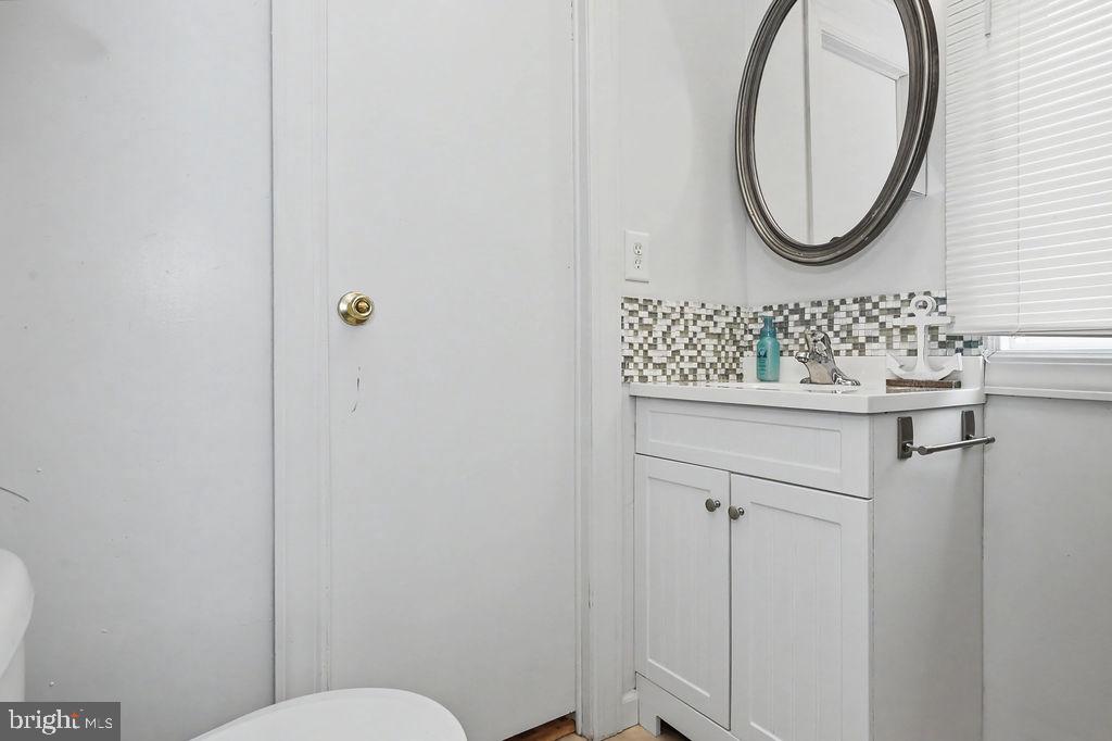 ANGOLA BEACH - Residential