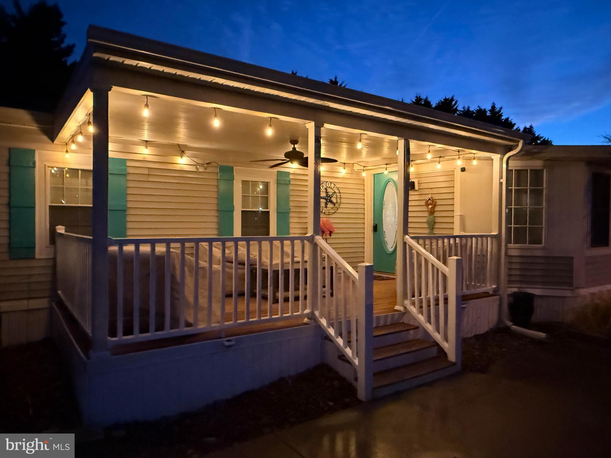 ANGOLA BEACH - Residential