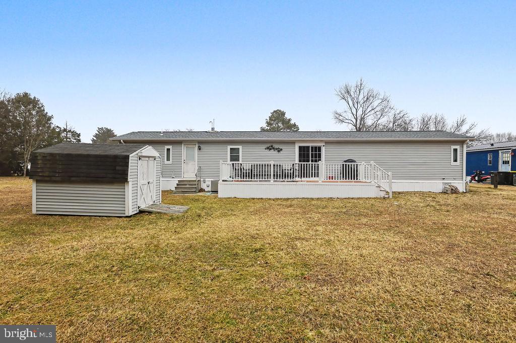 ANGOLA BEACH - Residential