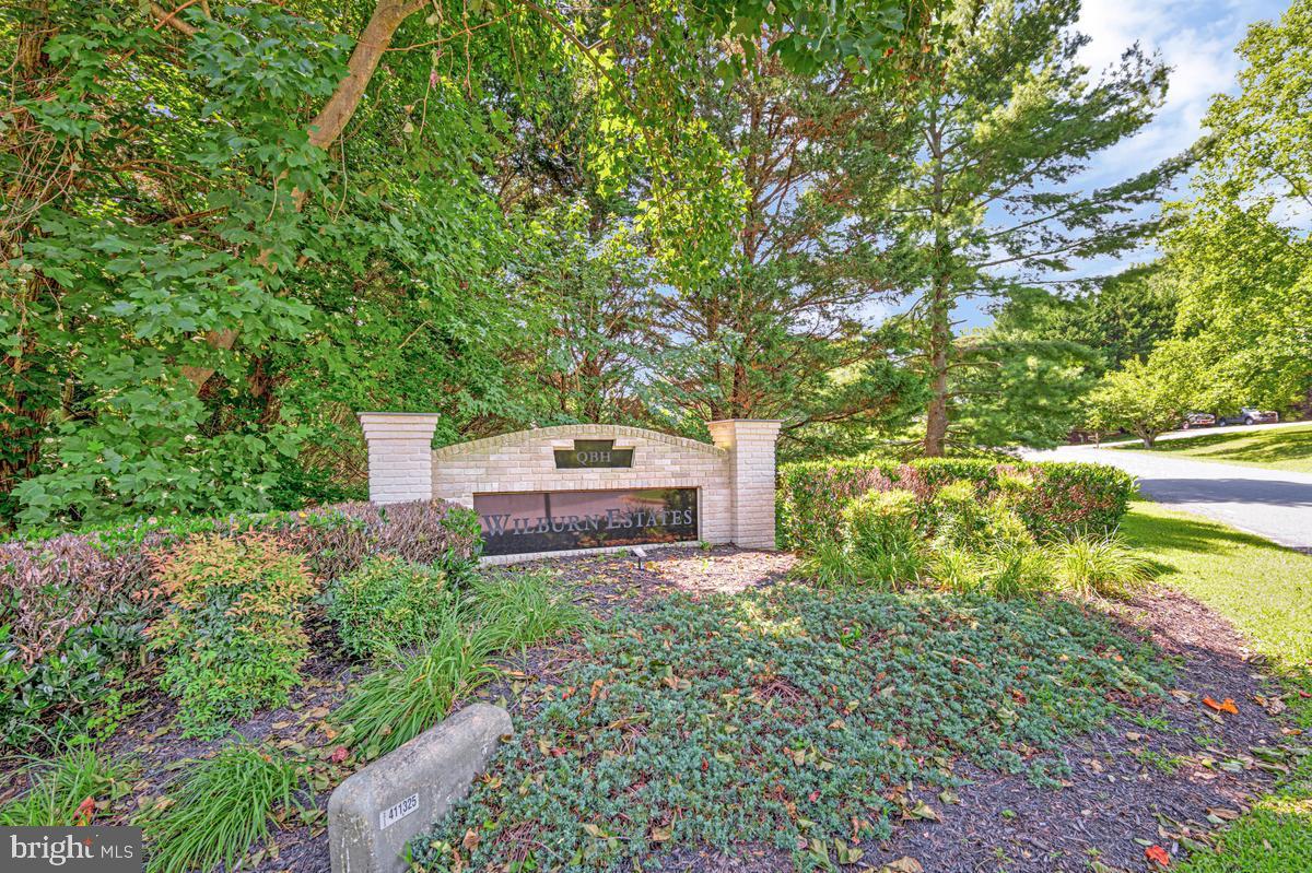 4220 WEEPING WILLOW LANE