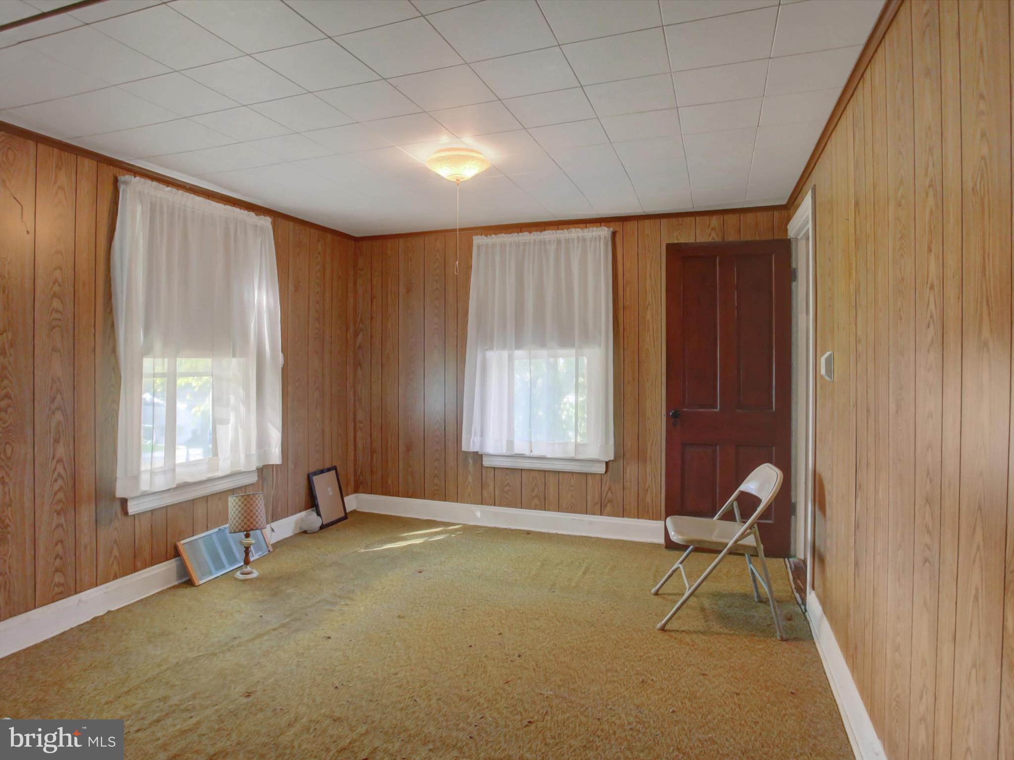 EDGEWOOD ROAD - Residential