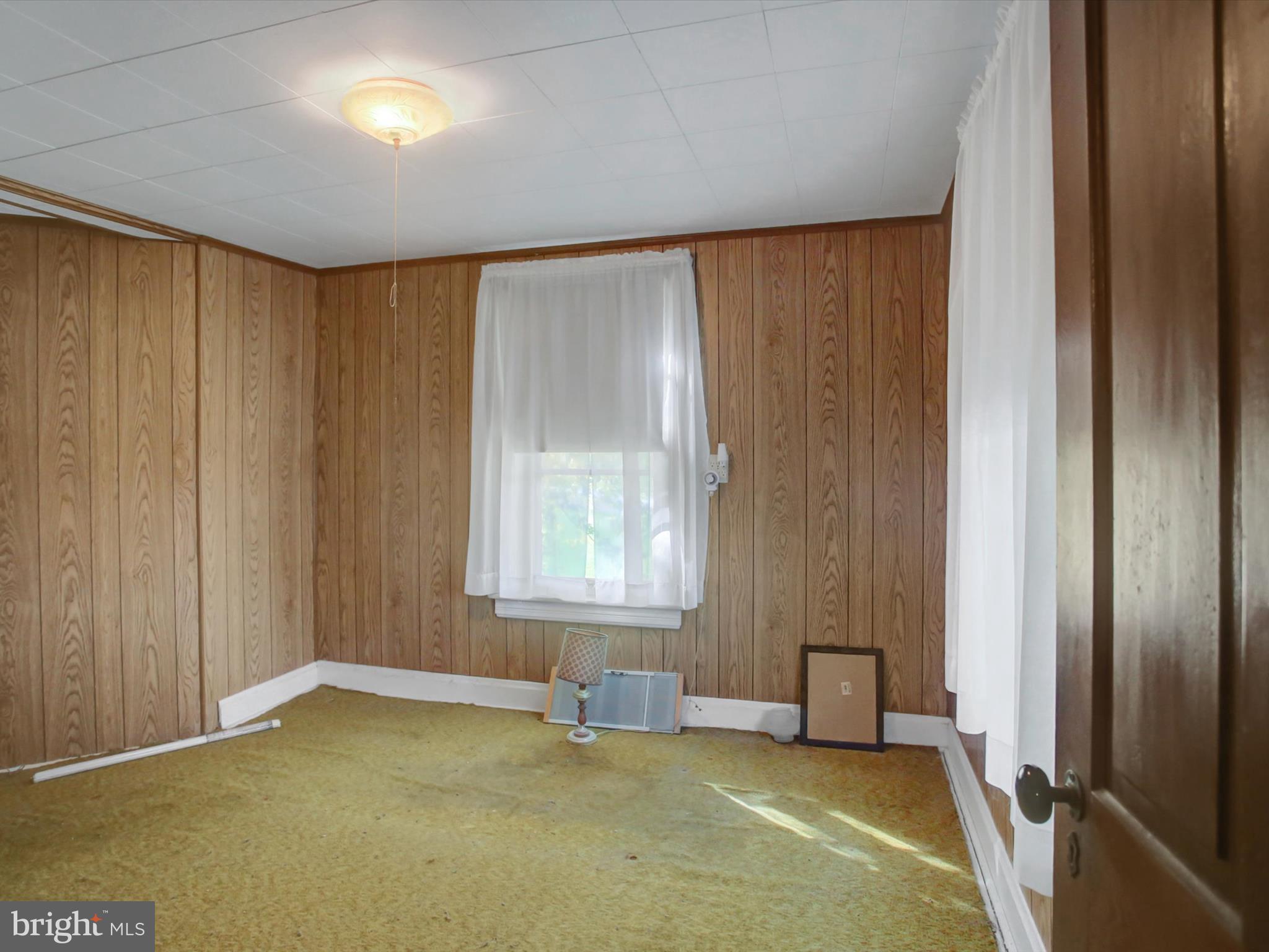 EDGEWOOD ROAD - Residential