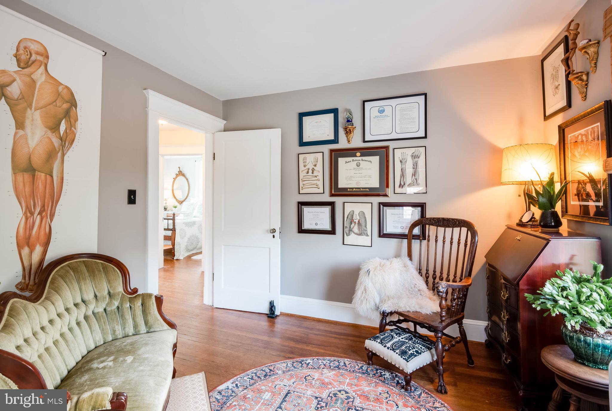 PRESIDENTS HILL - Residential