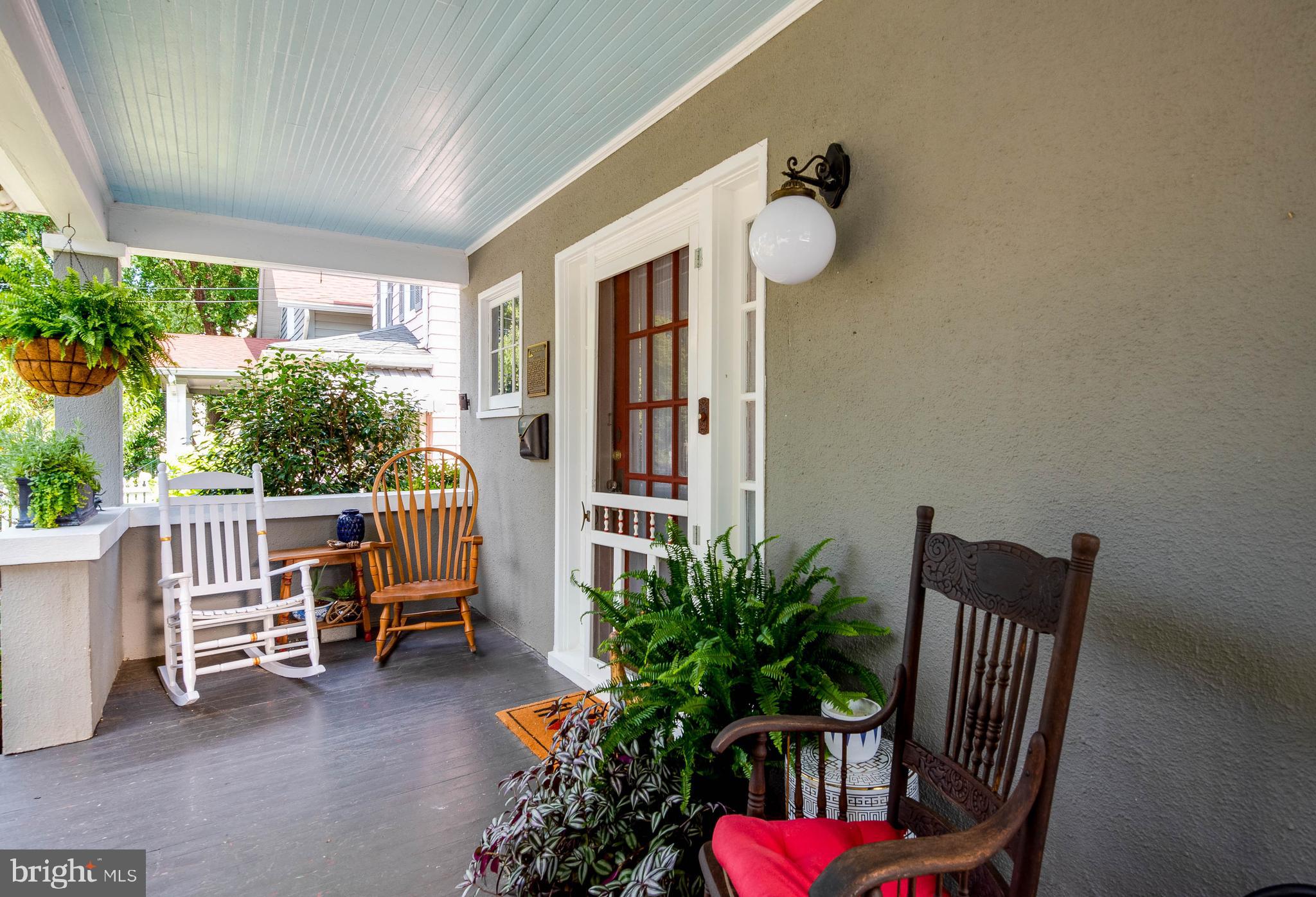 PRESIDENTS HILL - Residential