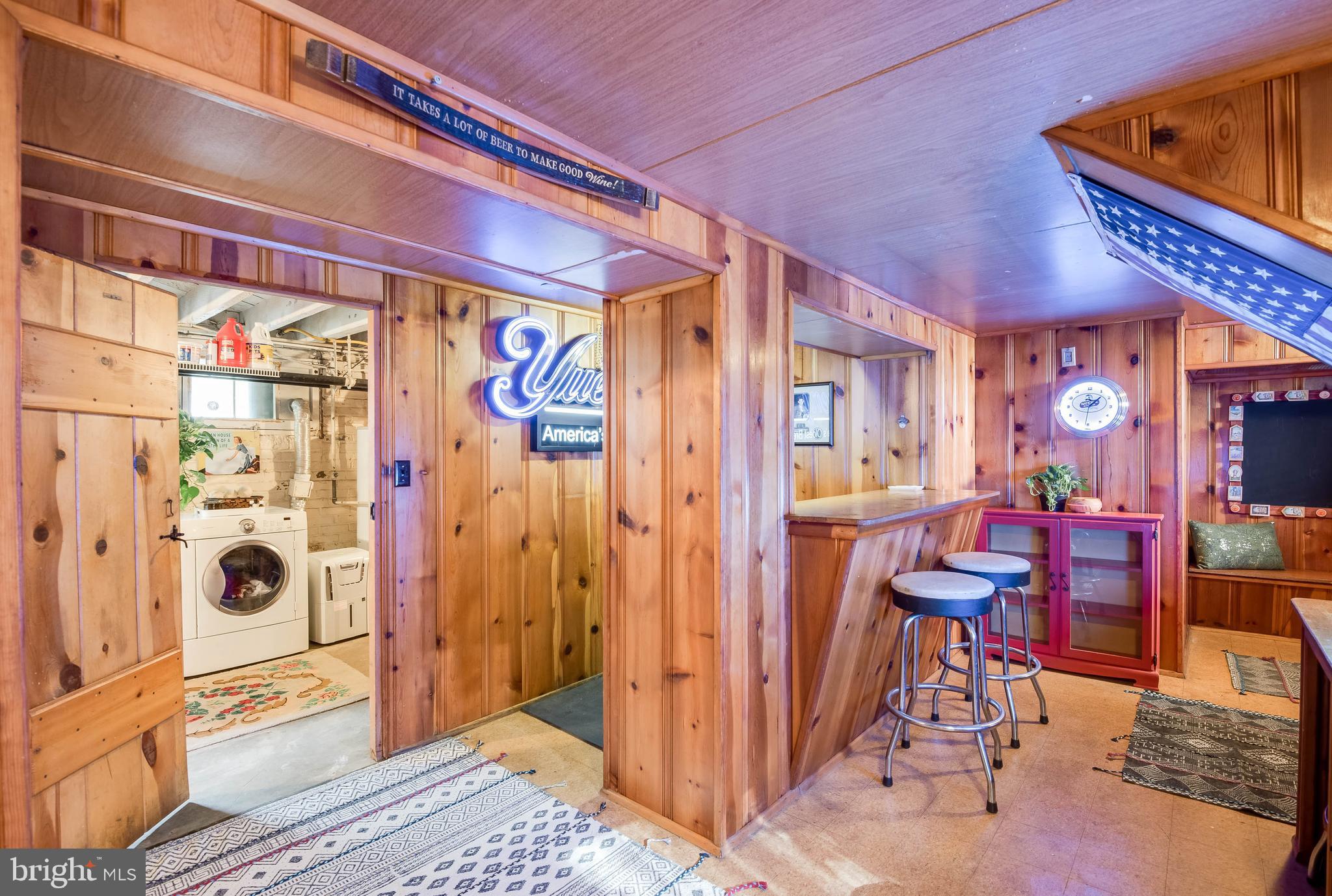 PRESIDENTS HILL - Residential