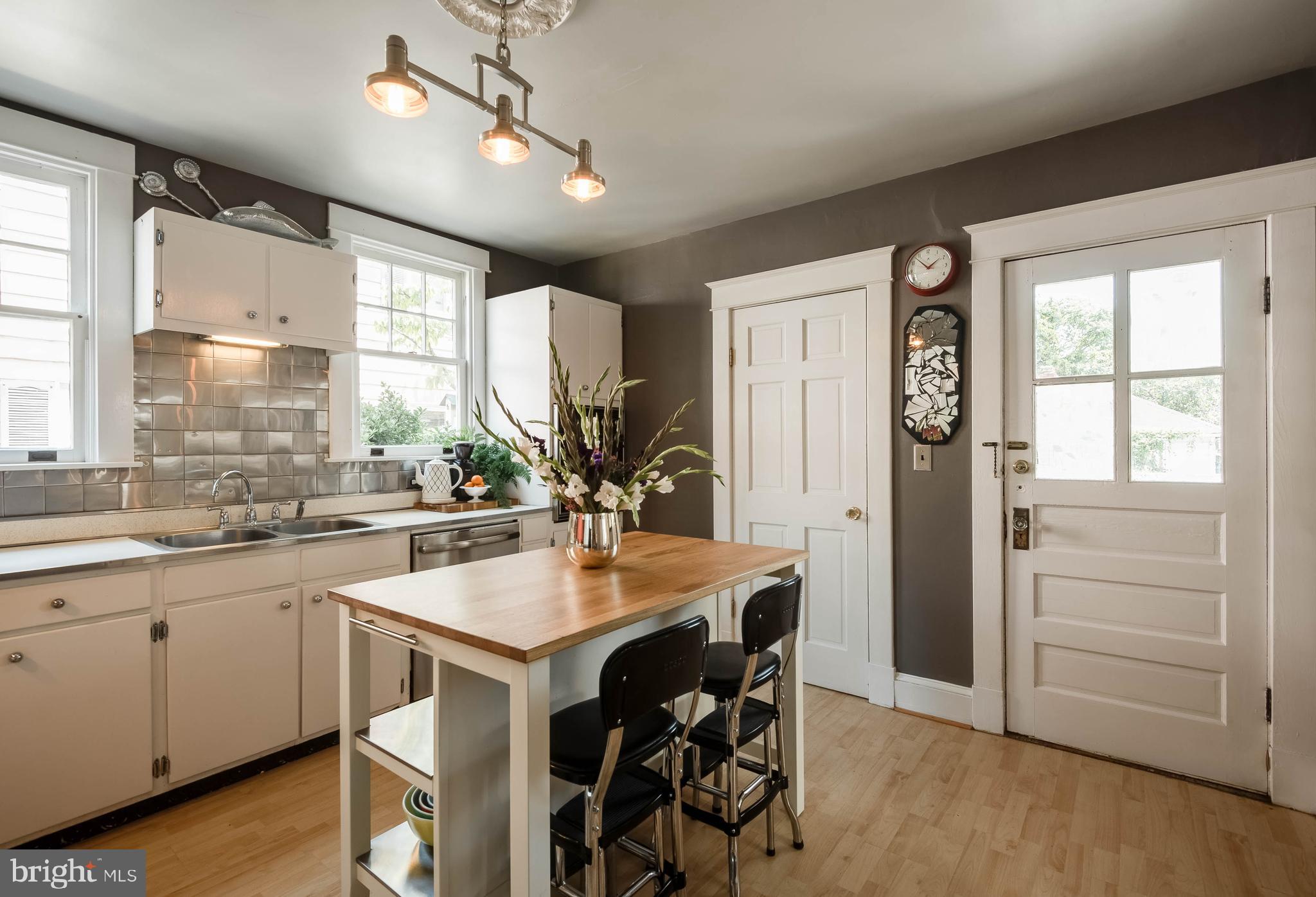 PRESIDENTS HILL - Residential