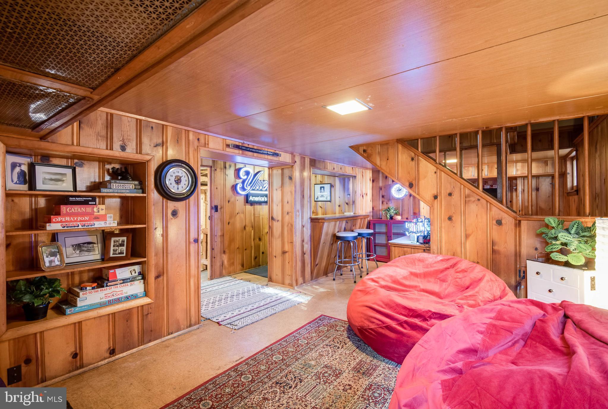 PRESIDENTS HILL - Residential