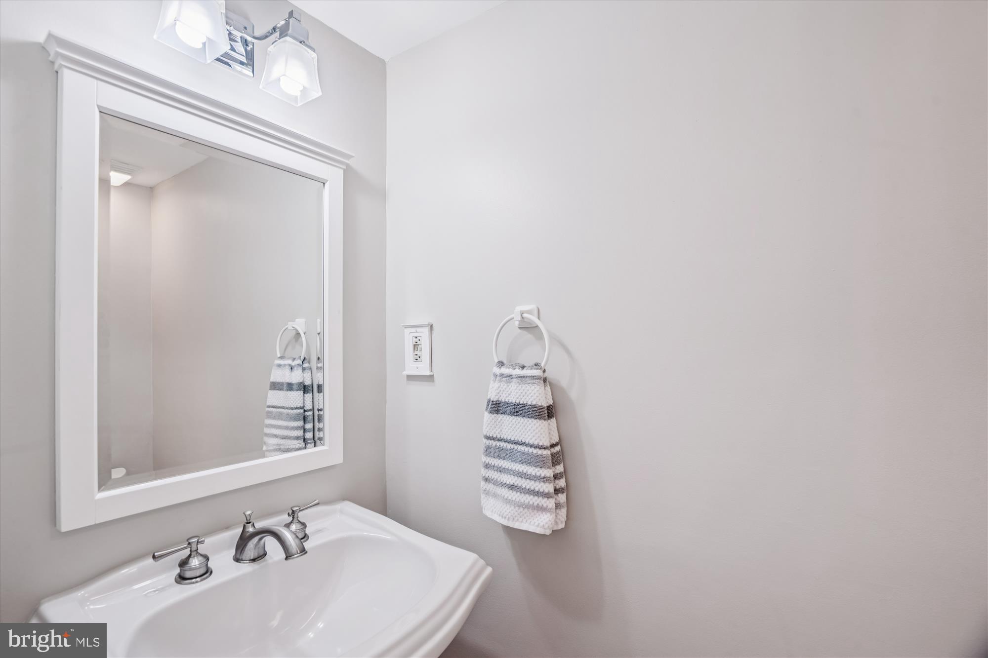 VILLAGE OF LONG REACH - Residential