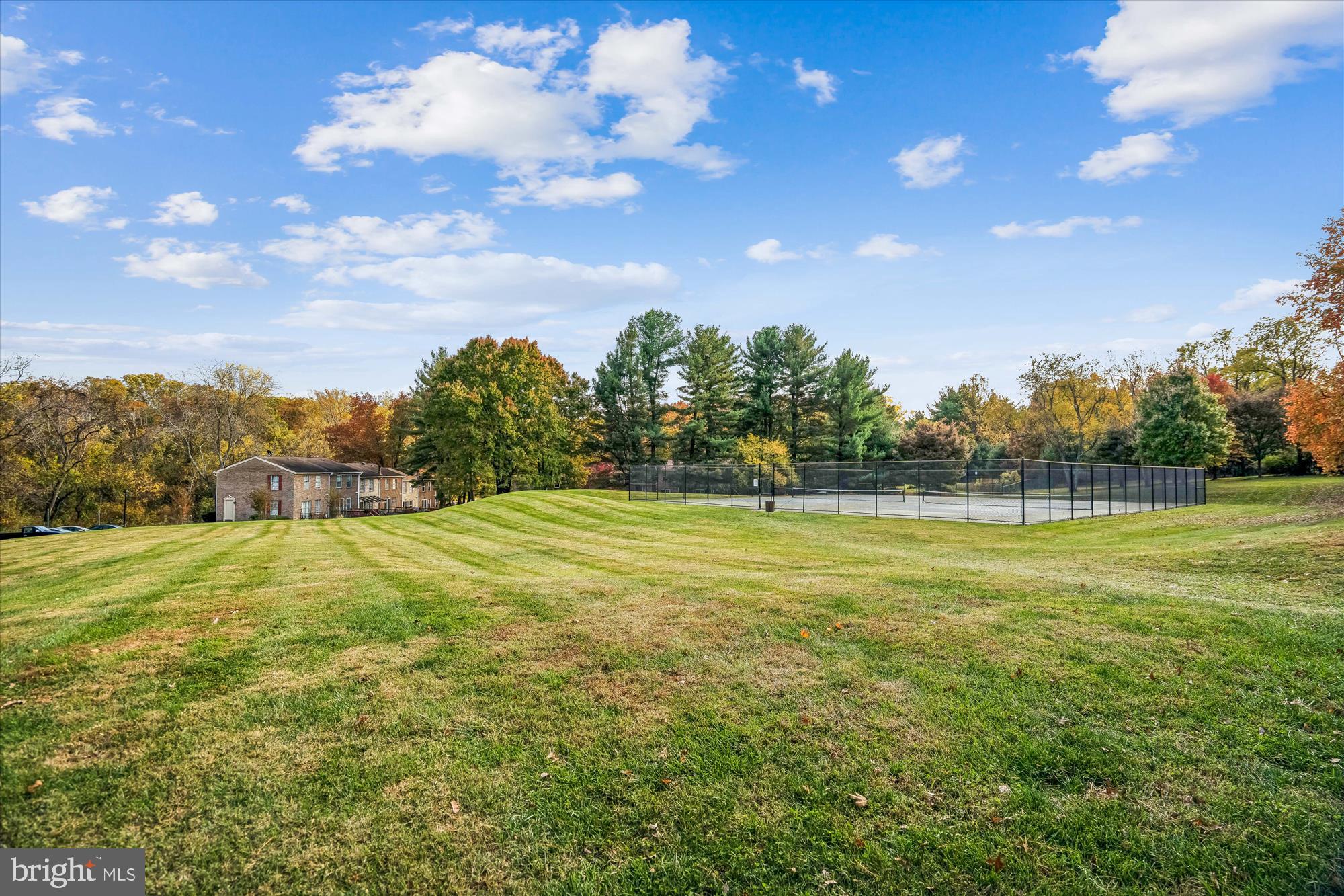 VILLAGE OF LONG REACH - Residential