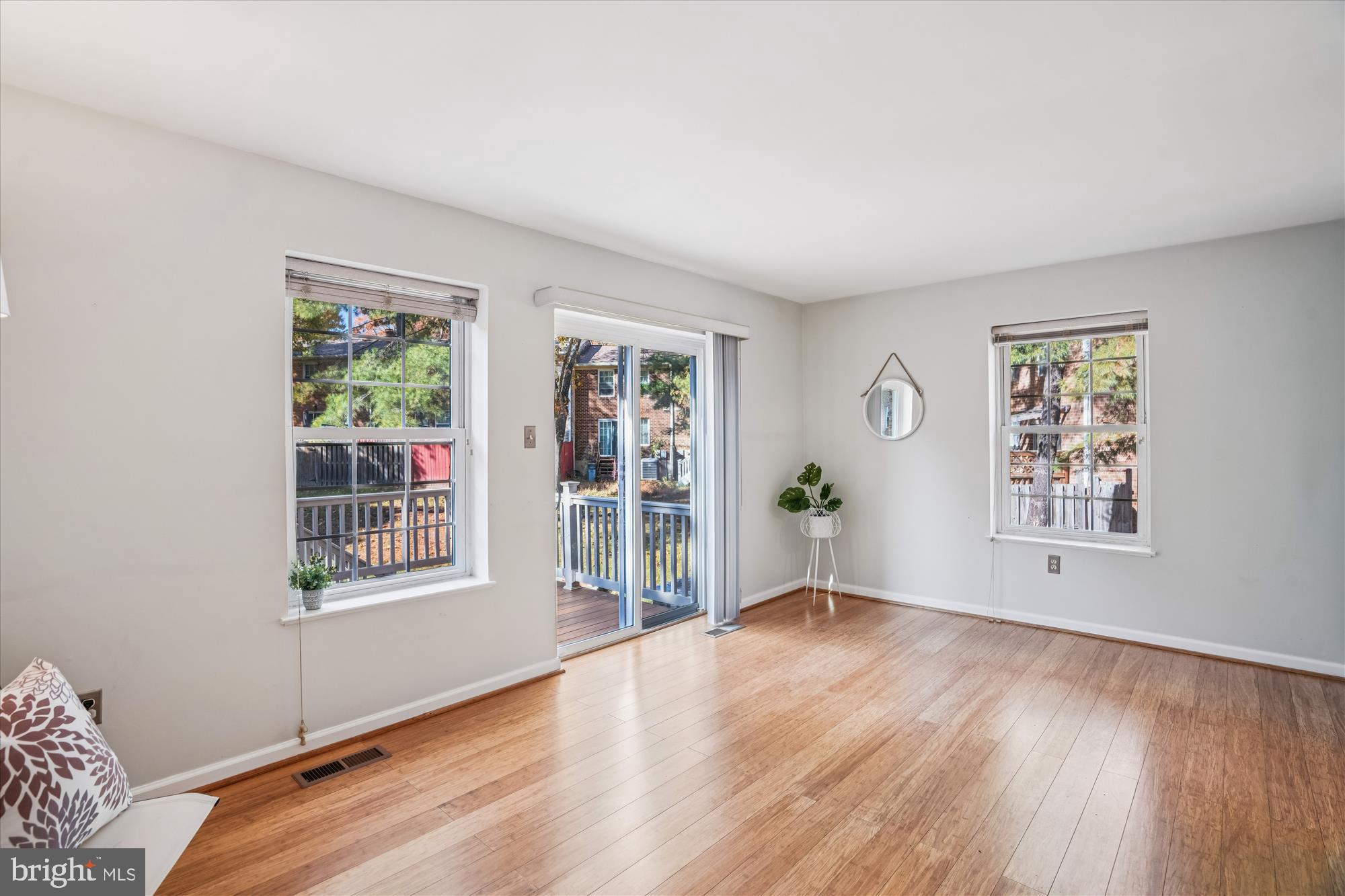 VILLAGE OF LONG REACH - Residential