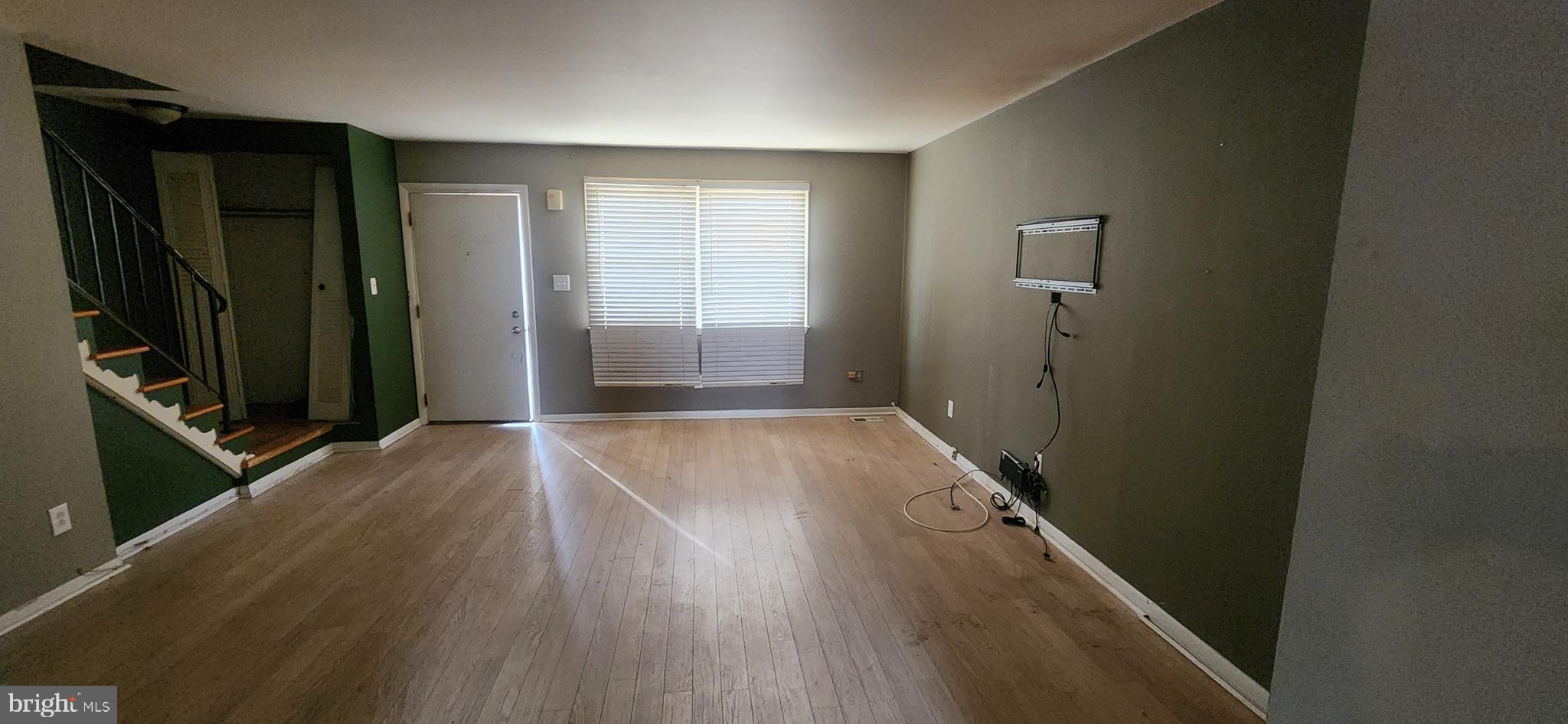 DOUBLE ROCK TOWNHOUSES - Residential