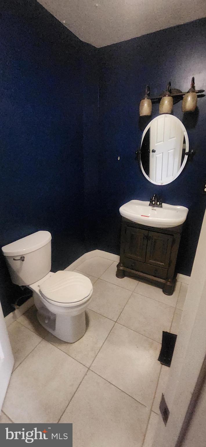 DOUBLE ROCK TOWNHOUSES - Residential