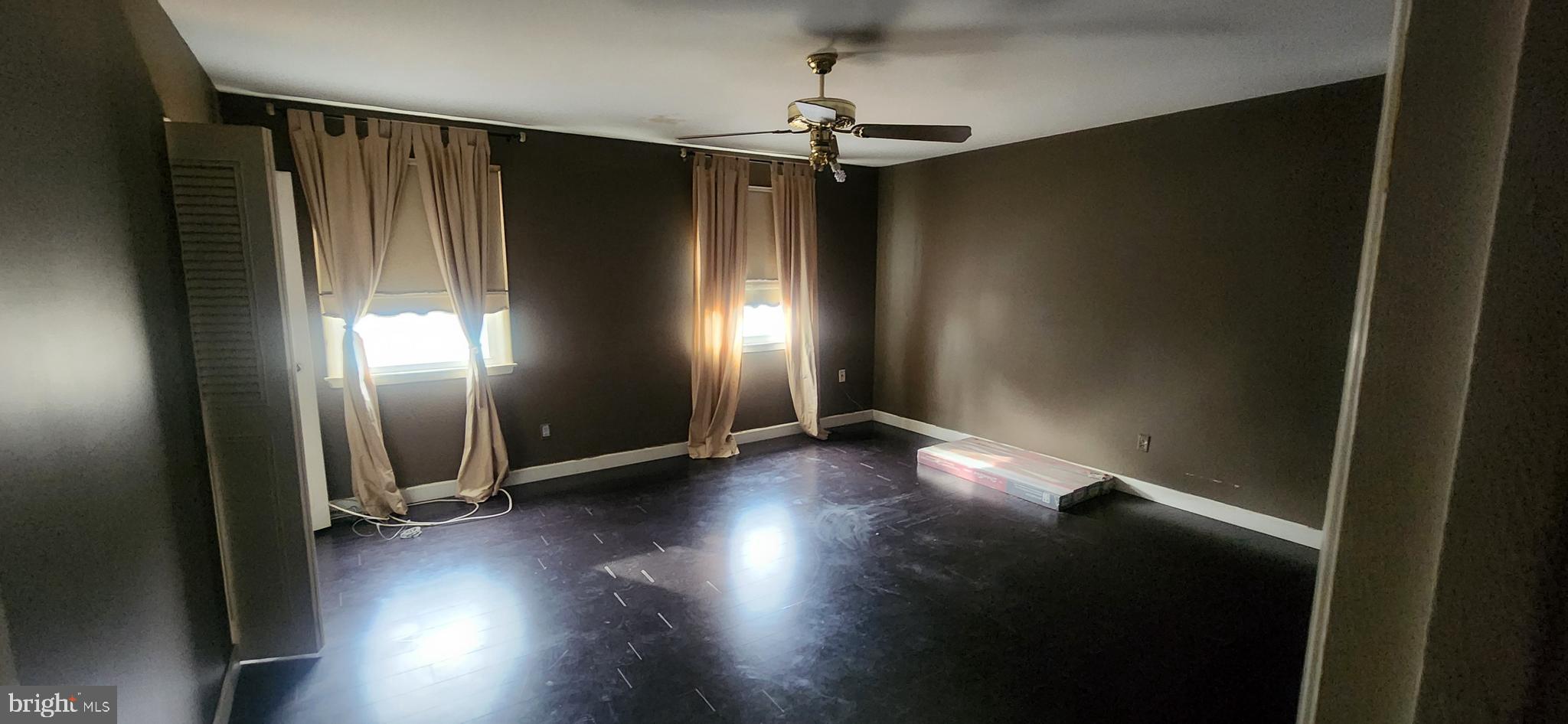 DOUBLE ROCK TOWNHOUSES - Residential