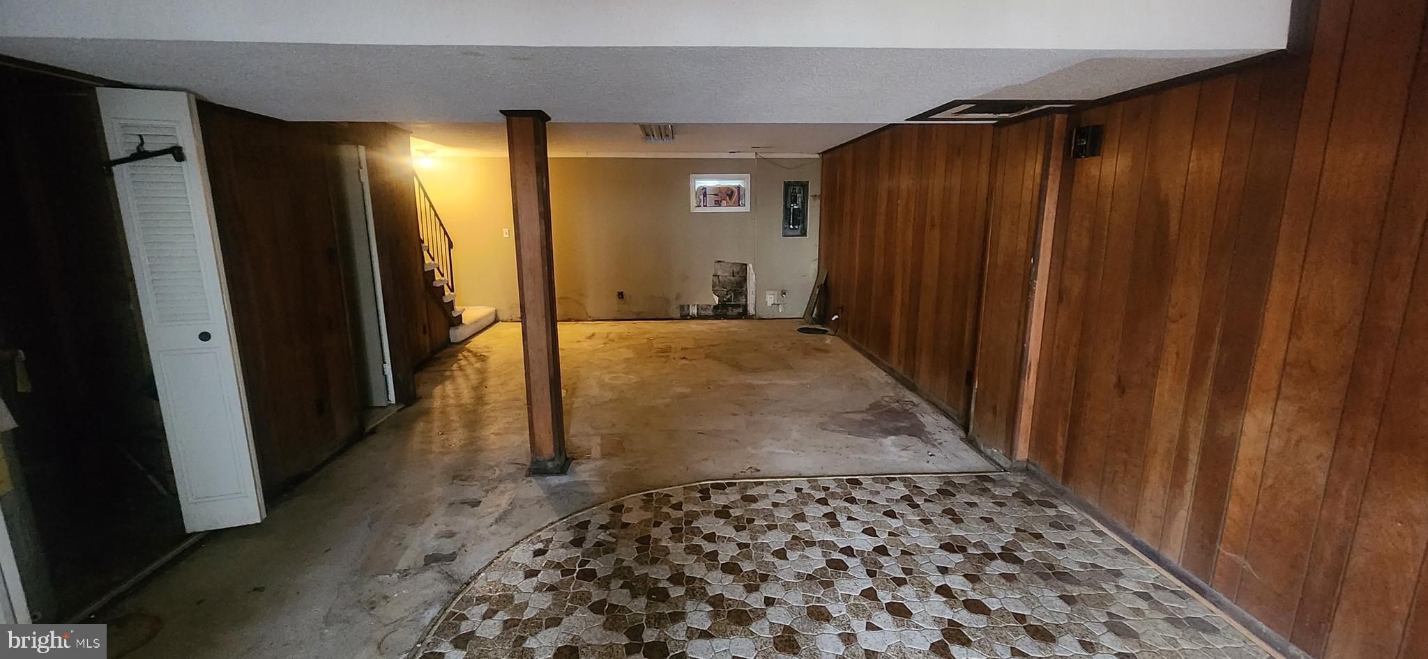 DOUBLE ROCK TOWNHOUSES - Residential