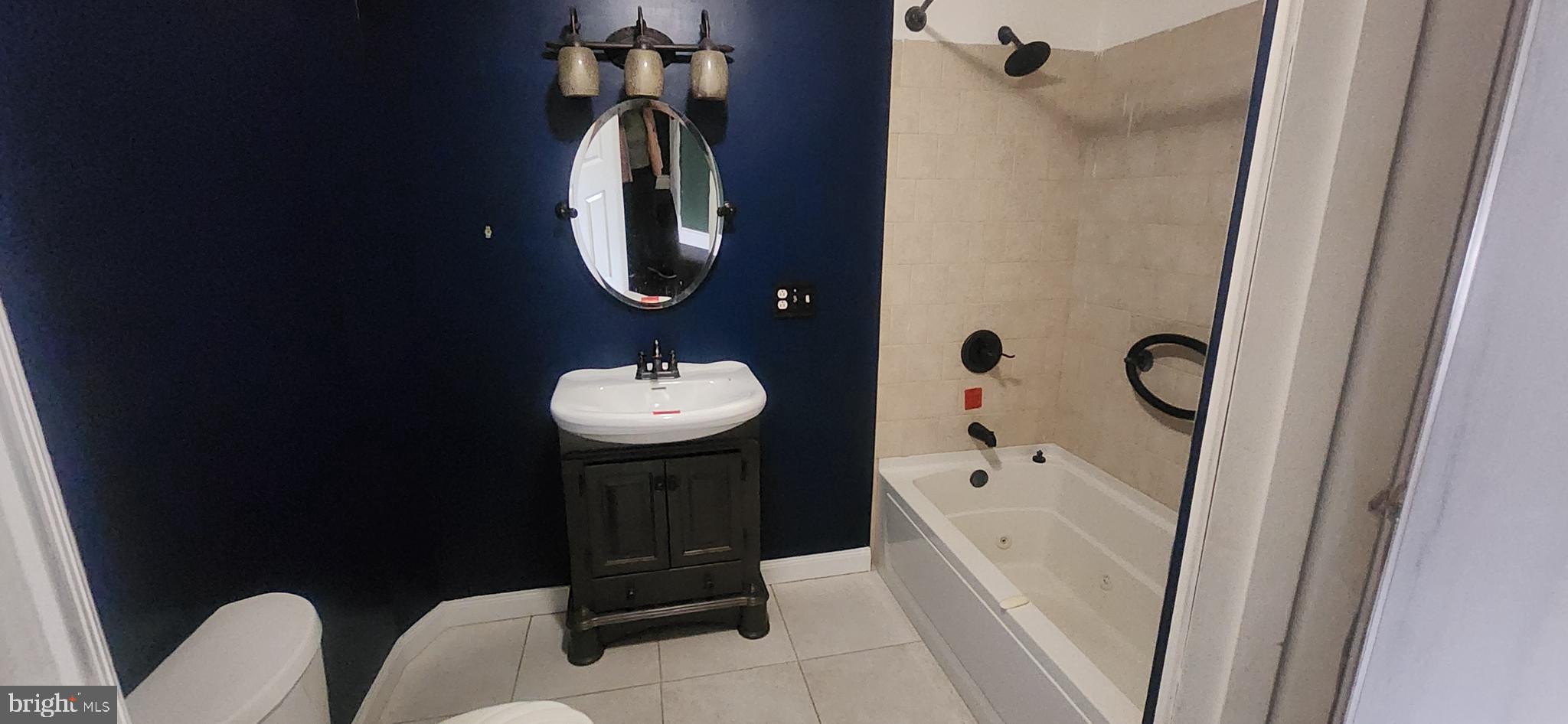 DOUBLE ROCK TOWNHOUSES - Residential