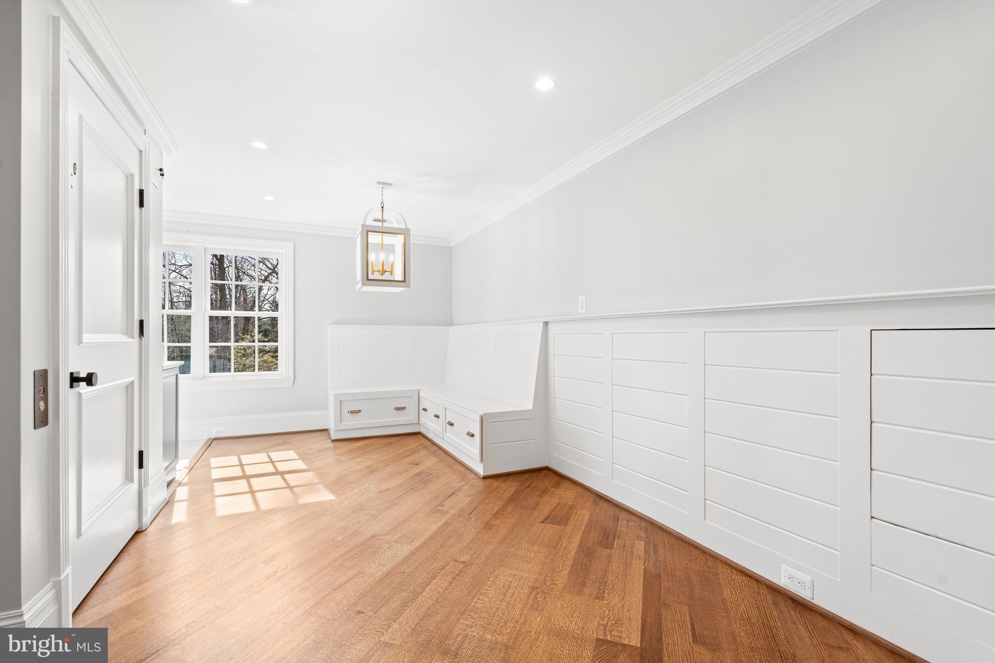 CHESTERBROOK WOODS - Residential