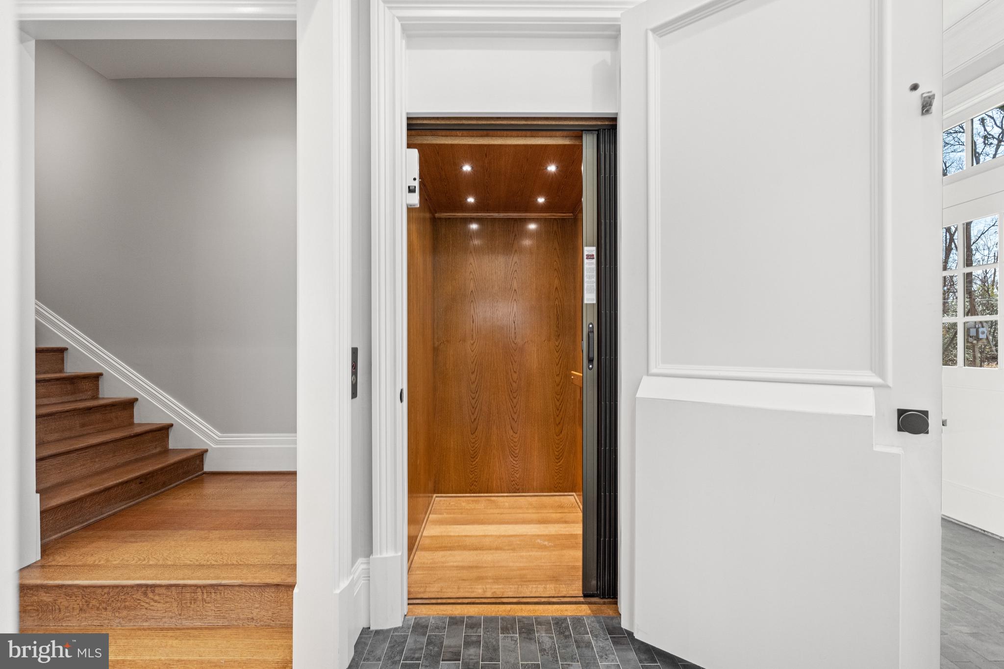 CHESTERBROOK WOODS - Residential