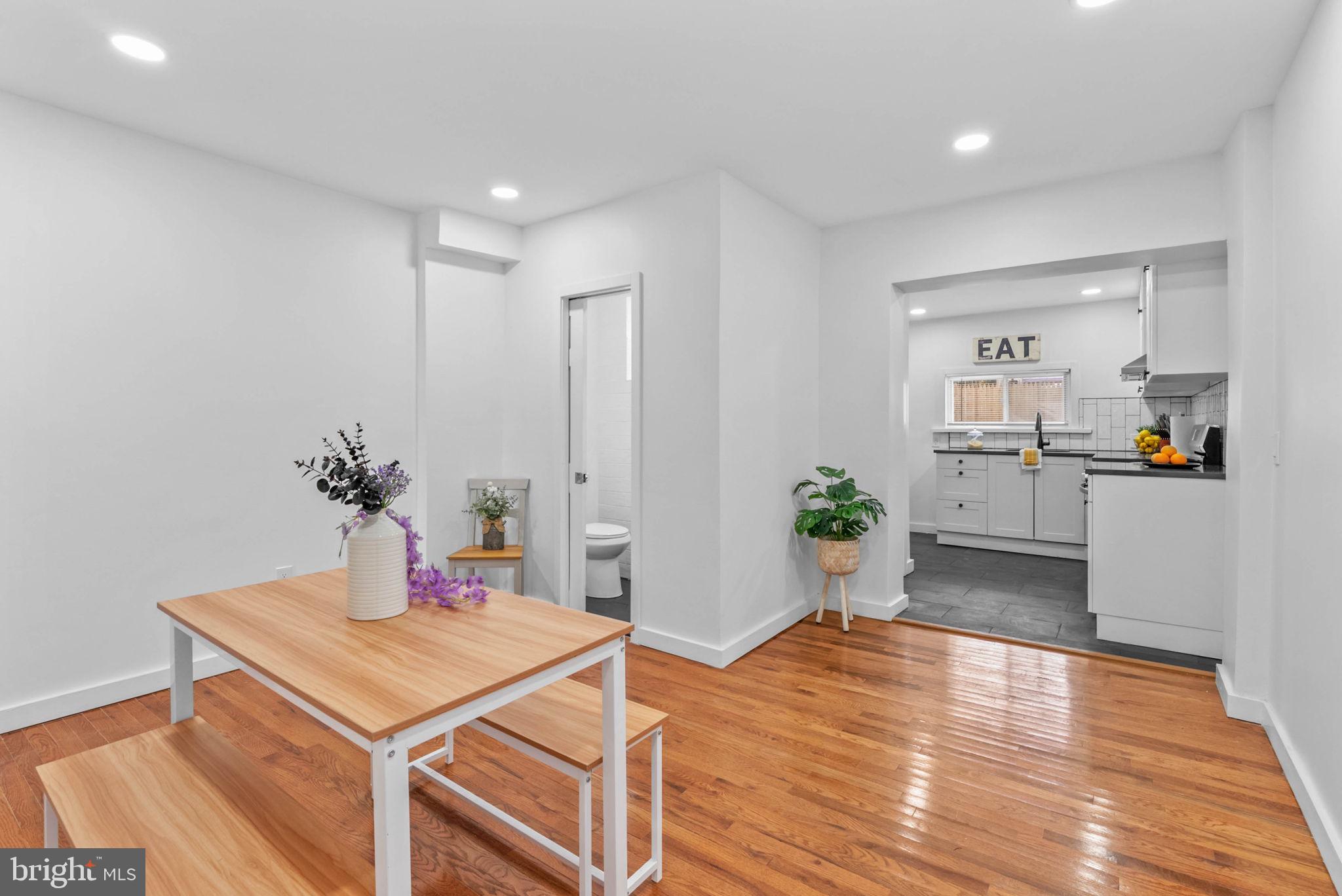 PHILADELPHIA - Residential